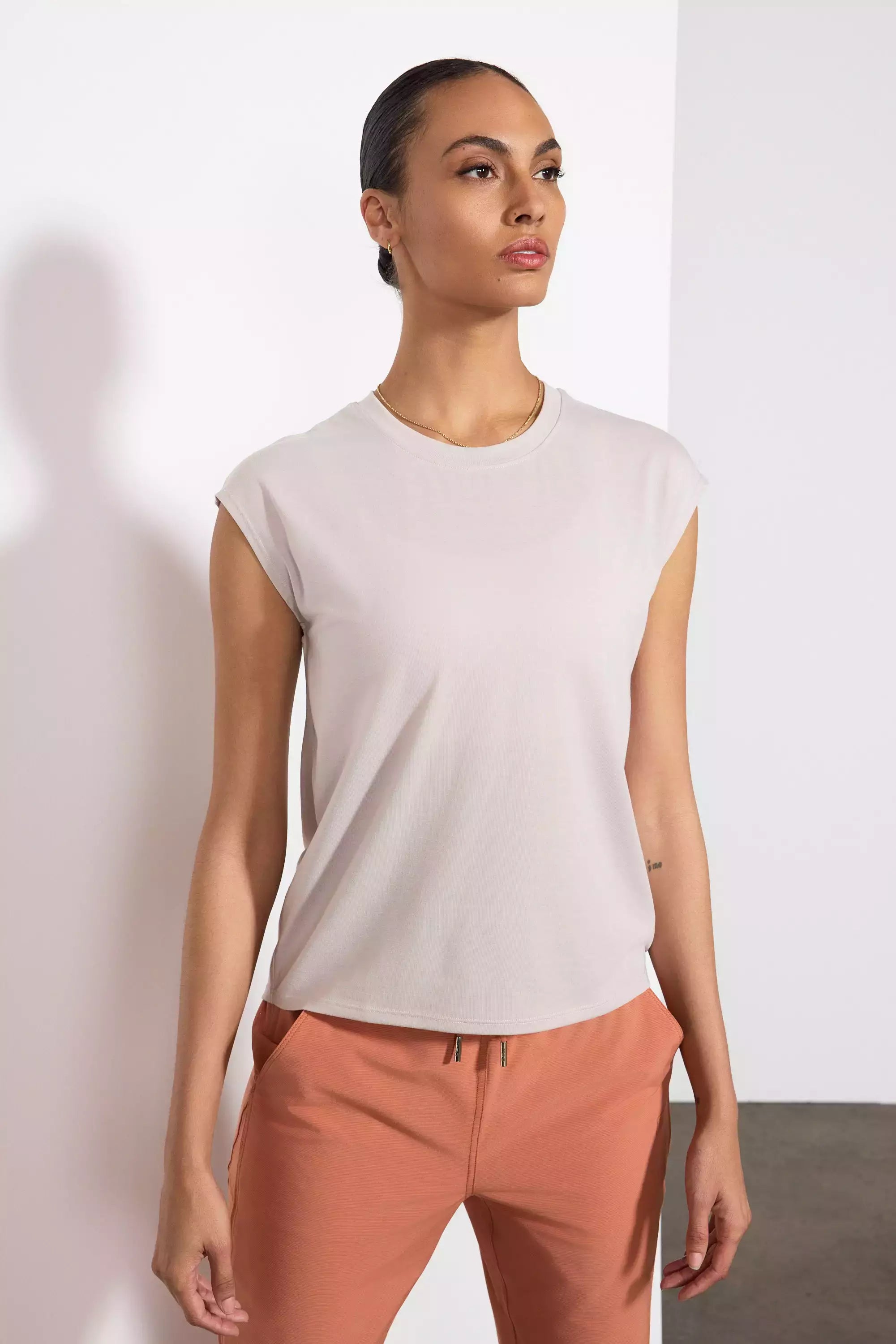 Dynamic Recycled Stink-Free Sleeveless Top