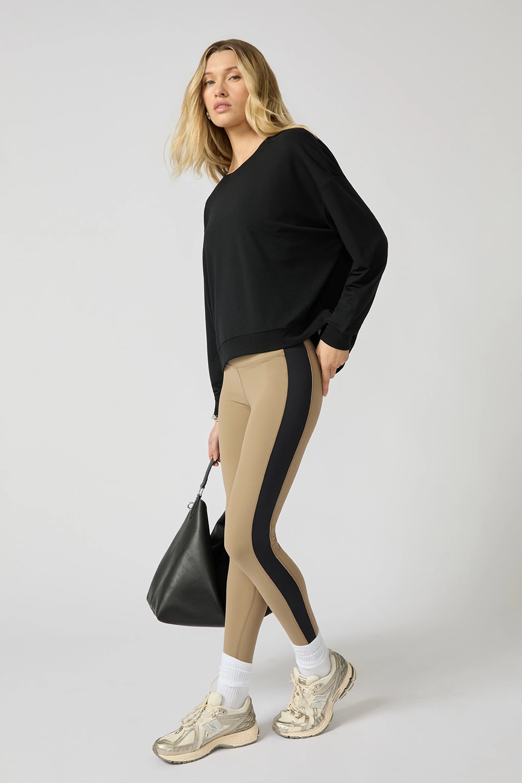 Cozy Fleece Relaxed Crew - Black