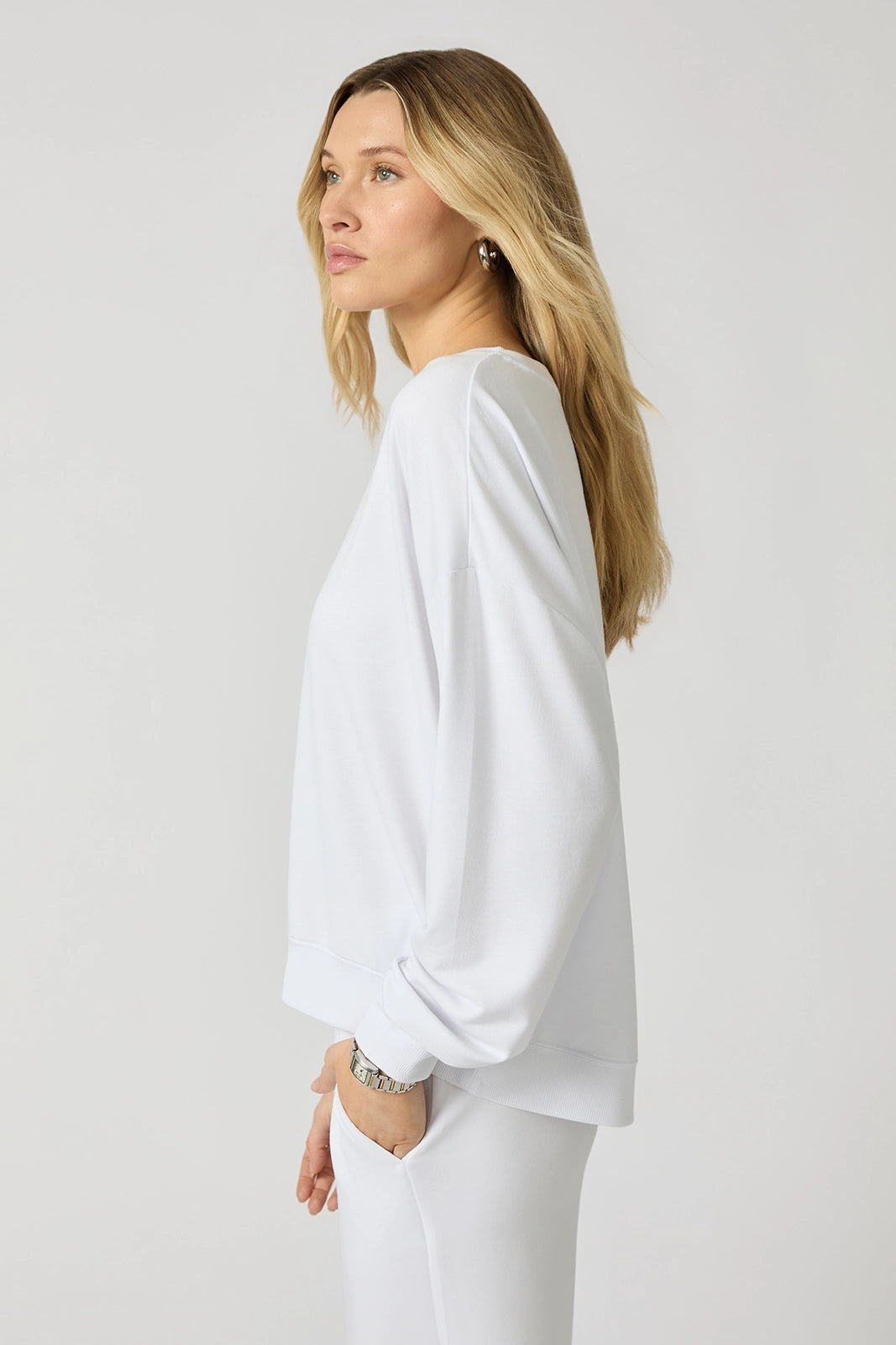 Cozy Fleece Relaxed Crew - Brilliant White