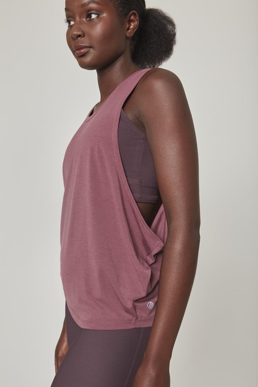 Dynamic Recycled Polyester Dropped Arm Hole Stink-Free Tank Top