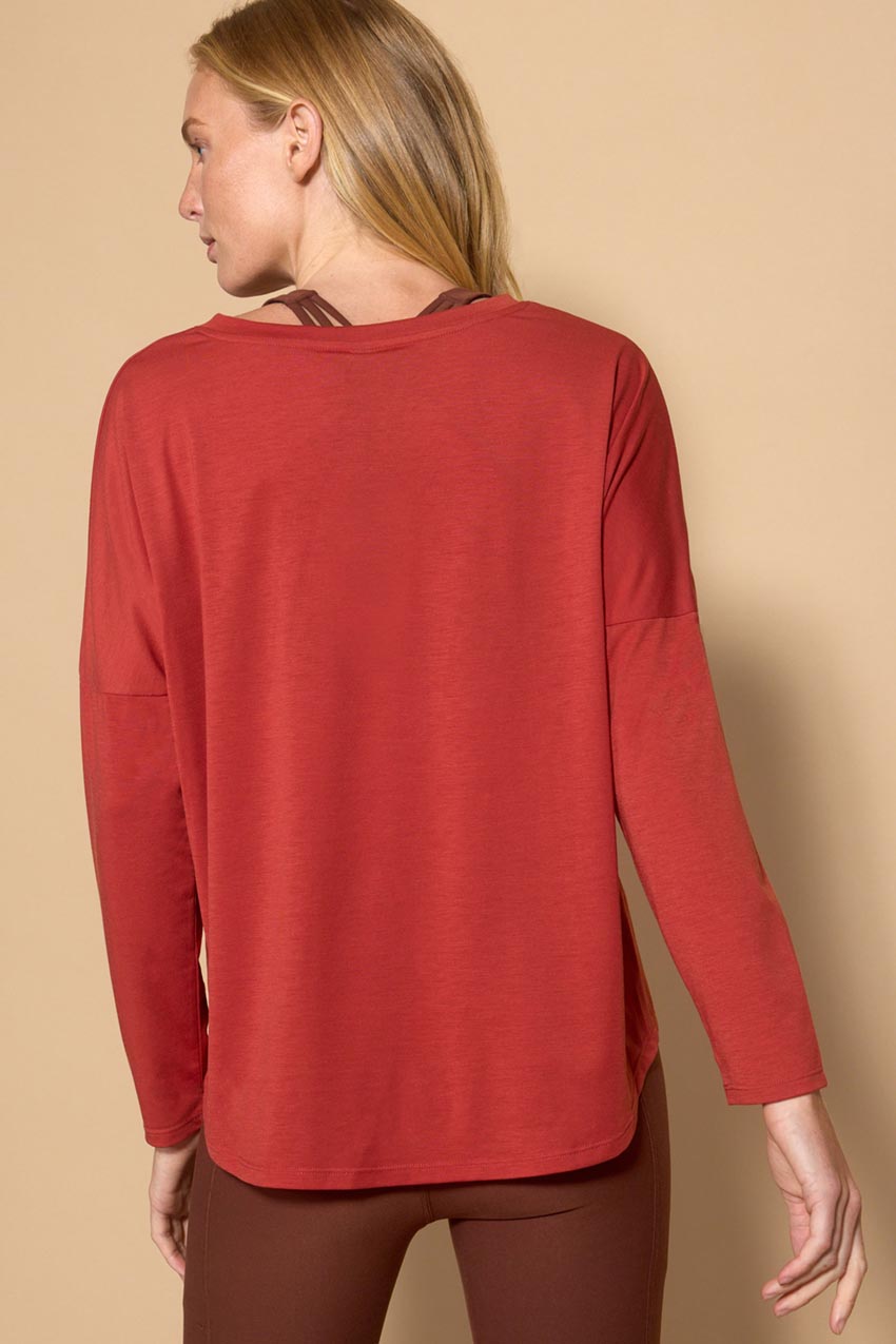 Dynamic V-Neck Relaxed Long Sleeve Shirt