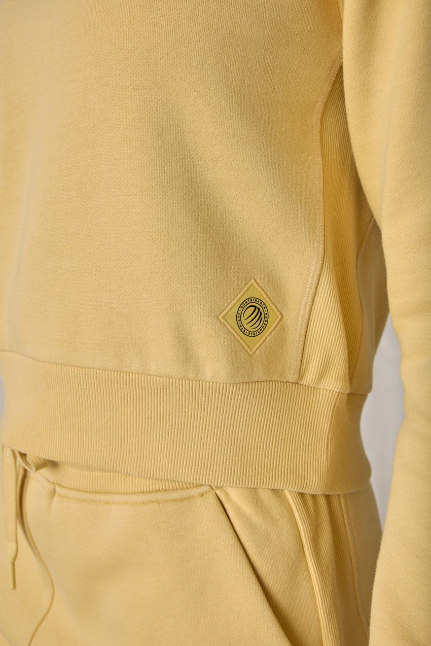 The Comfort Women’s 1/4 Zip Cropped Sweatshirt