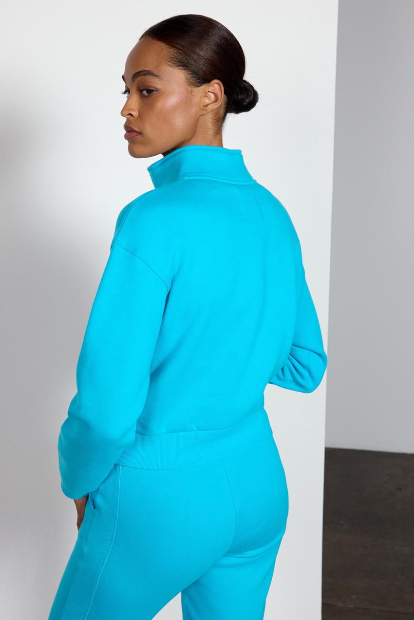 The Comfort Women’s 1/4 Zip Cropped Sweatshirt