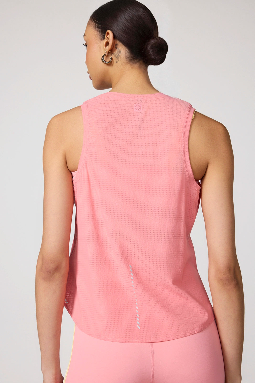 Aerate Tank - Strawberry Ice