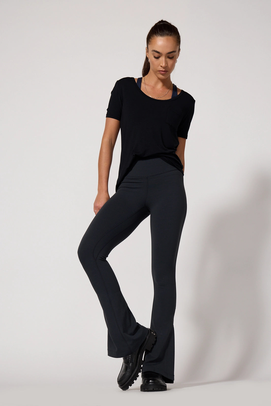 Breeze Pocket Tee - Black