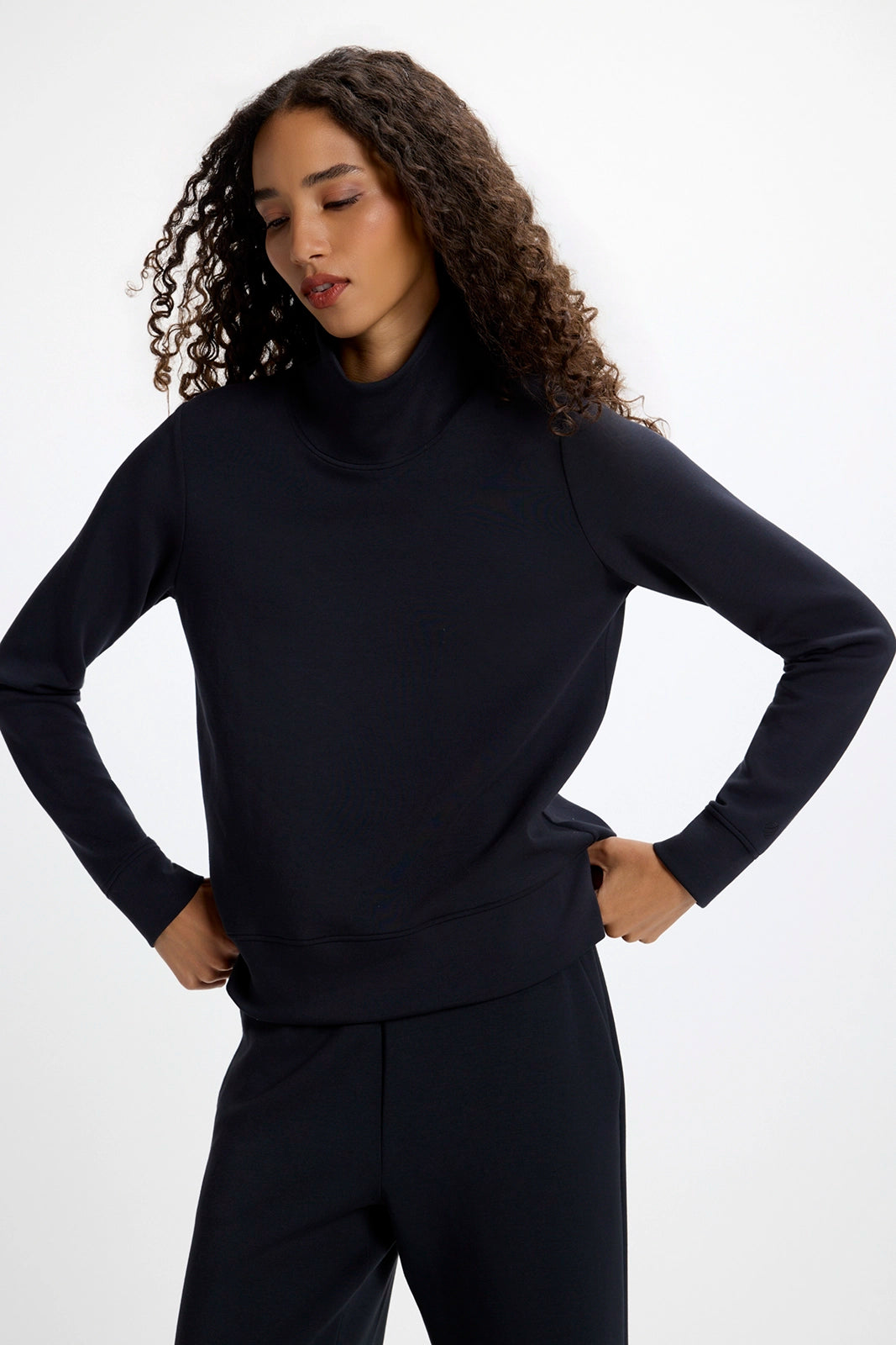 Dreamweave™ Mock Neck Sweatshirt - Black