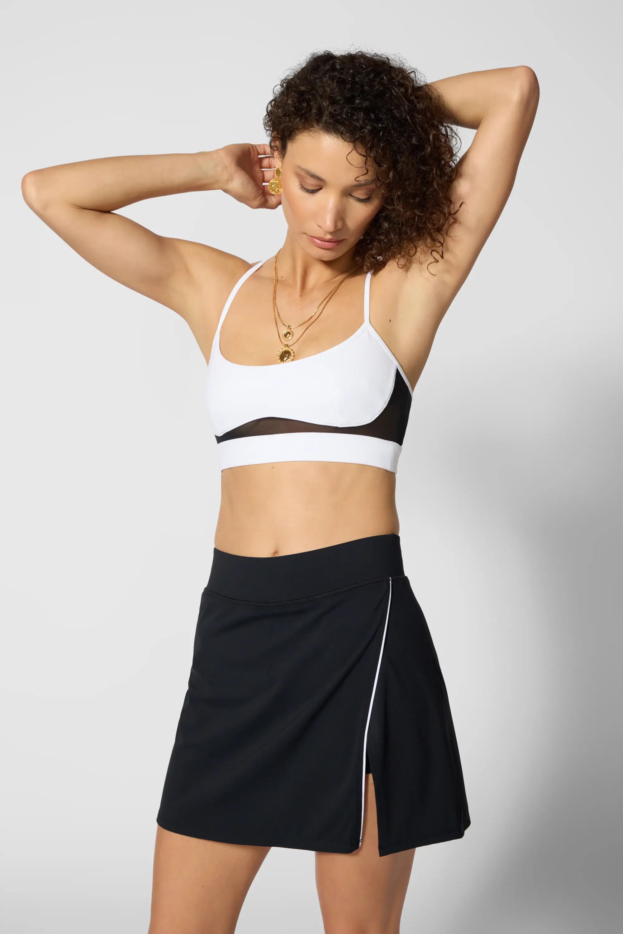 Sculpt Cross Back Bra - Black/Brilliant White