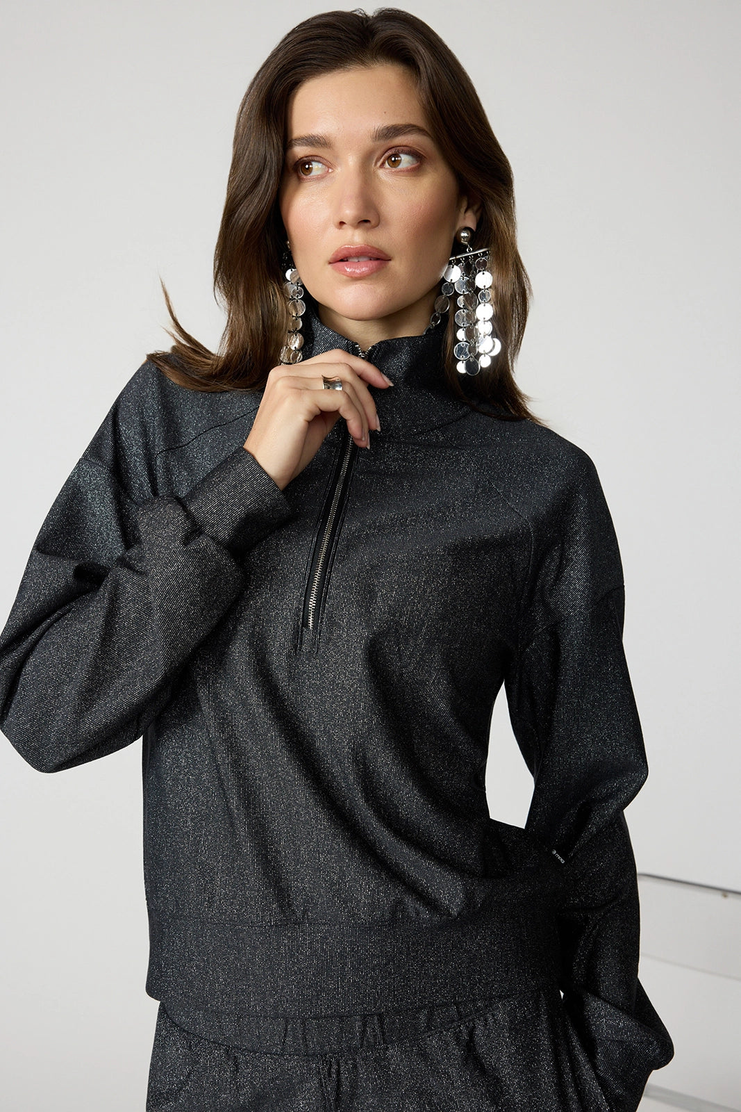 Shimmer Quarter Zip - Black w/ Silver
