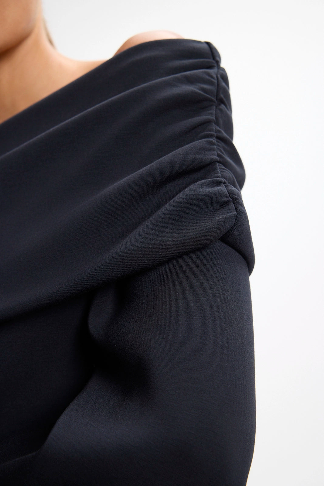 Dreamweave™ Off The Shoulder - Black
