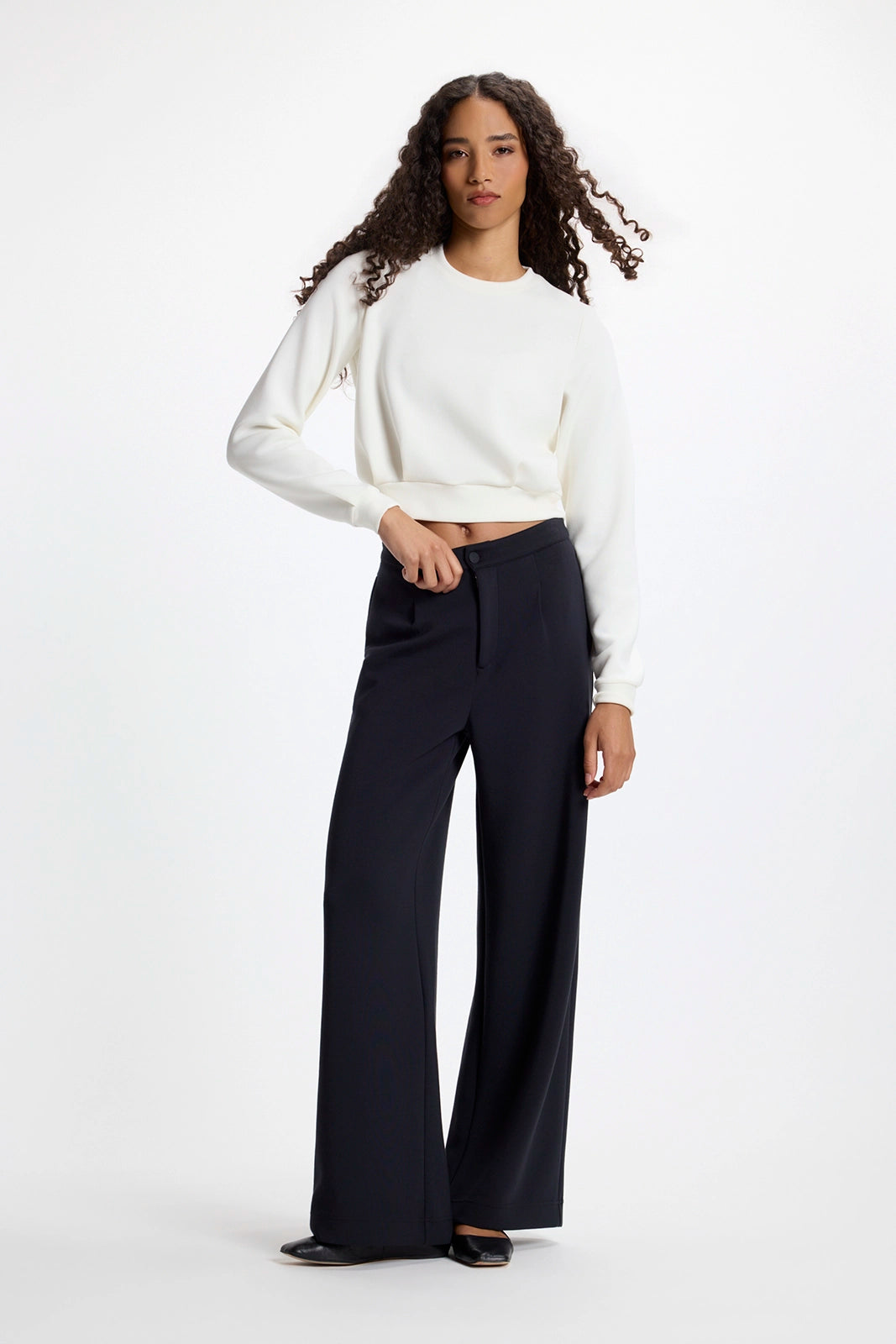 Dreamweave™ Pleated Crew Neck - Vanilla