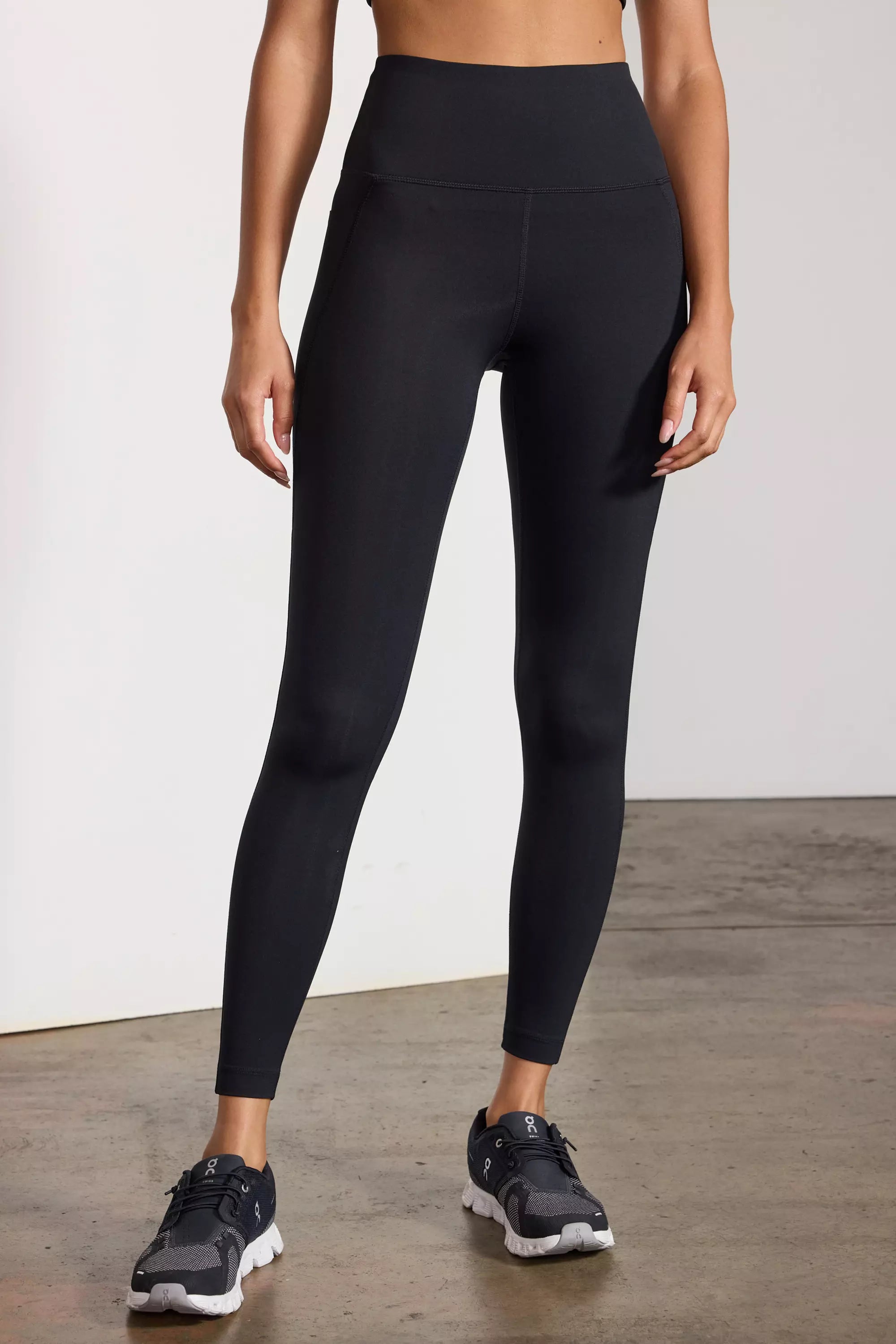 Vital Side Pocket Legging - Black