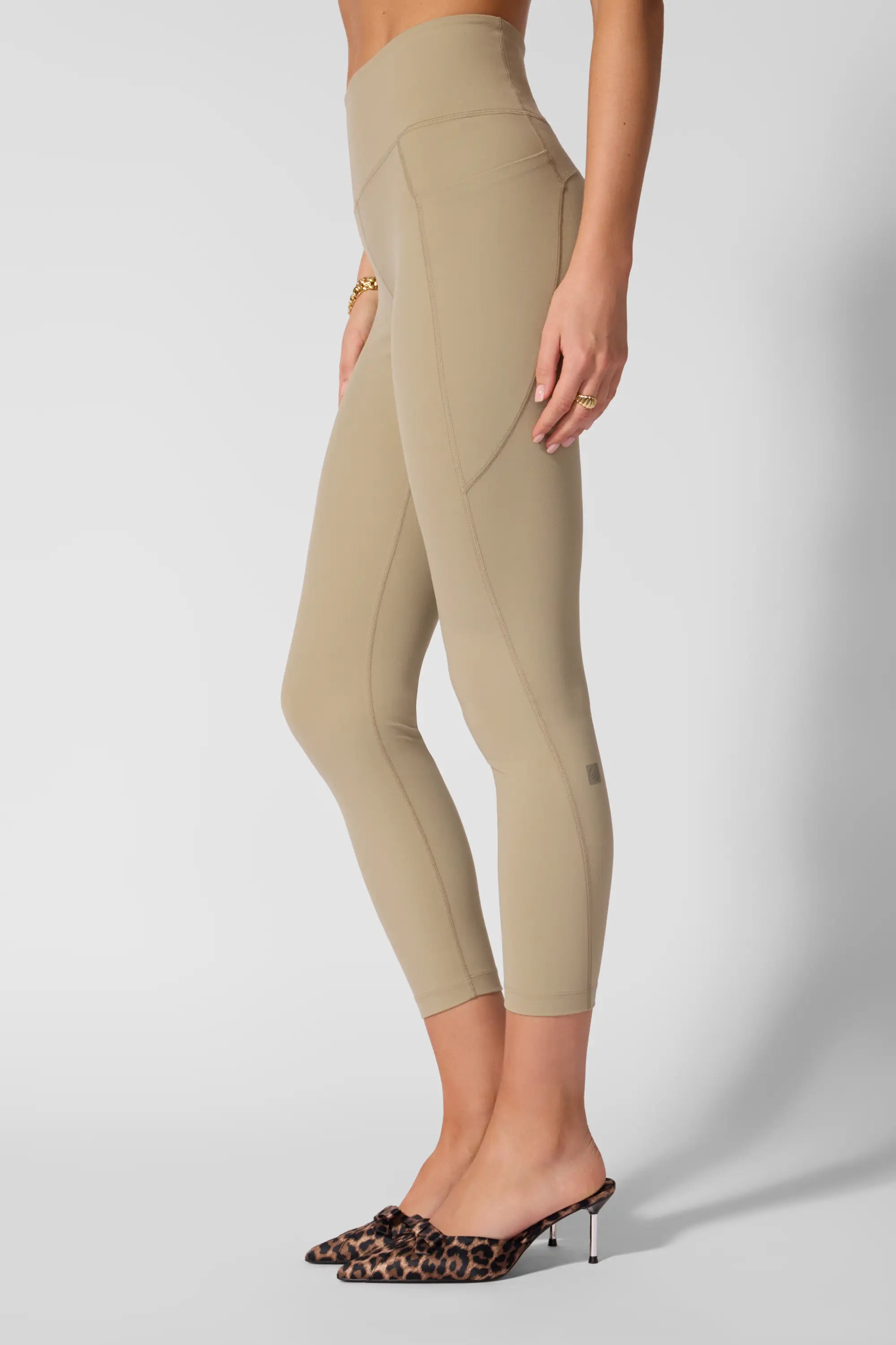 Velocity Legging With Pocket - Silver Sage