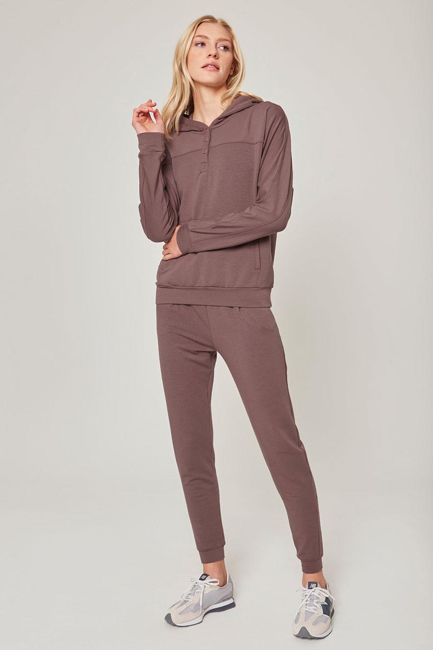 Serene TENCEL™ High-Waisted 26.5" Pleated Jogger