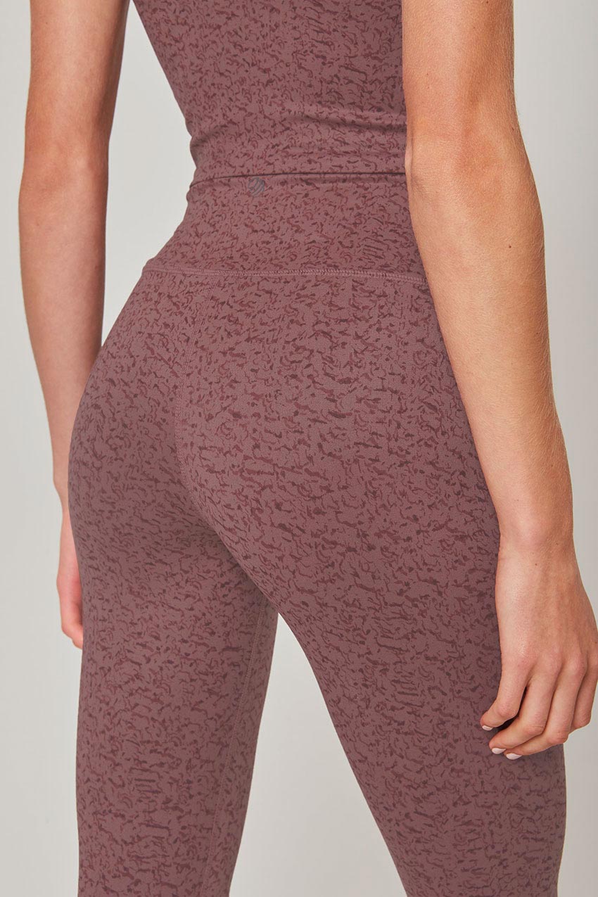 Explore High-Waisted 25" Printed Legging Peached