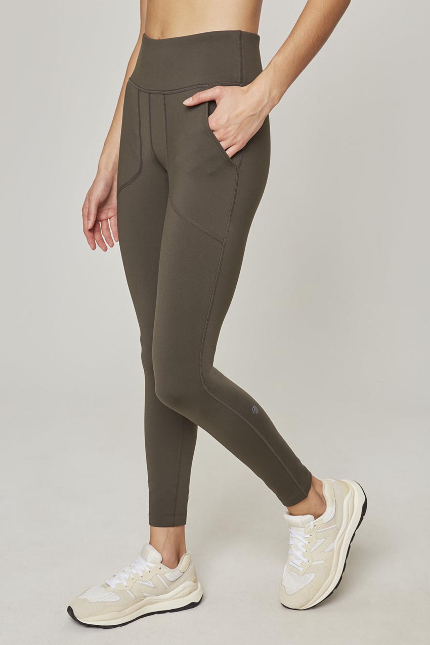 Explore Mid-Waisted 27" Thermal Legging - Moss