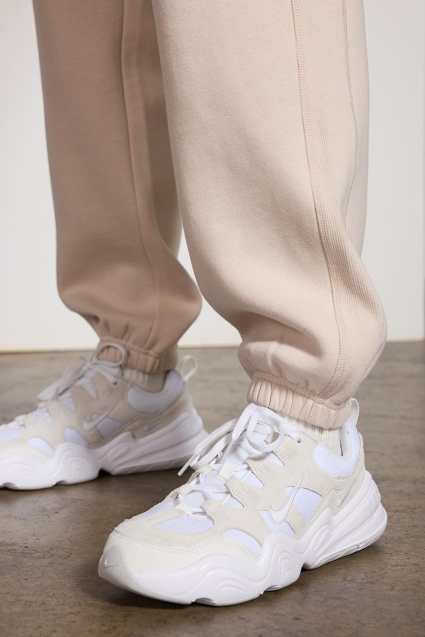 The Comfort Women’s Relaxed Jogger