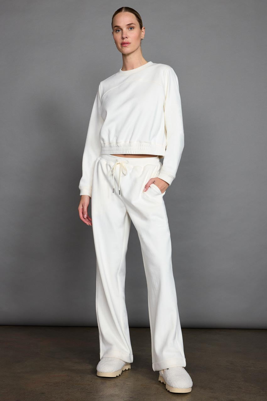 Accord Mid-Rise Wide Leg Pant 31"