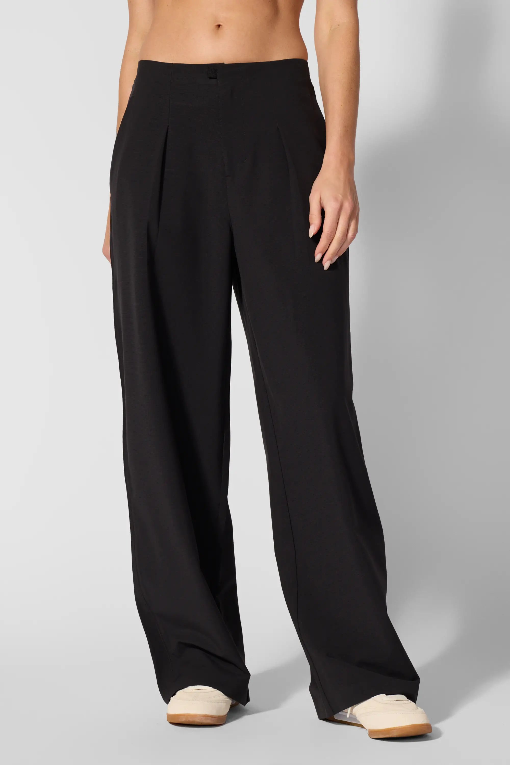 Rove High-Rise Wide Leg Pant - Black