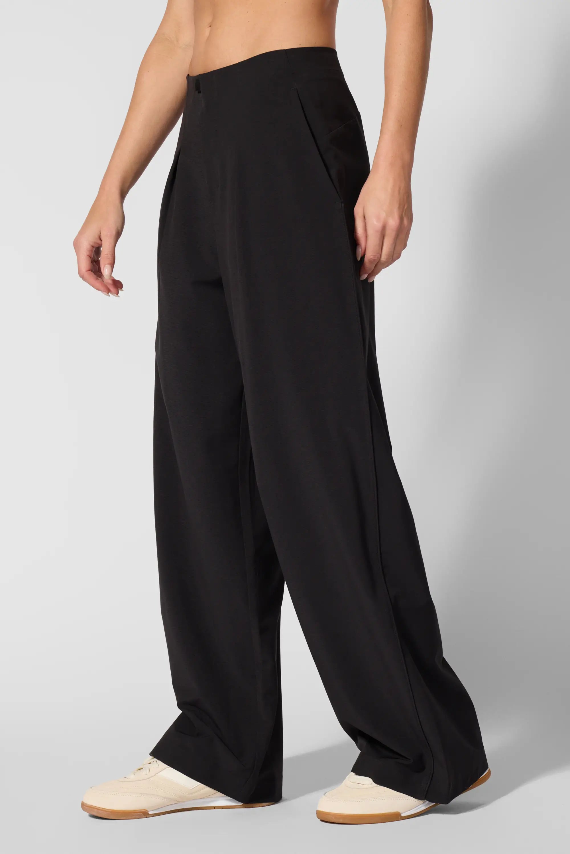 Rove High-Rise Wide Leg Pant - Black