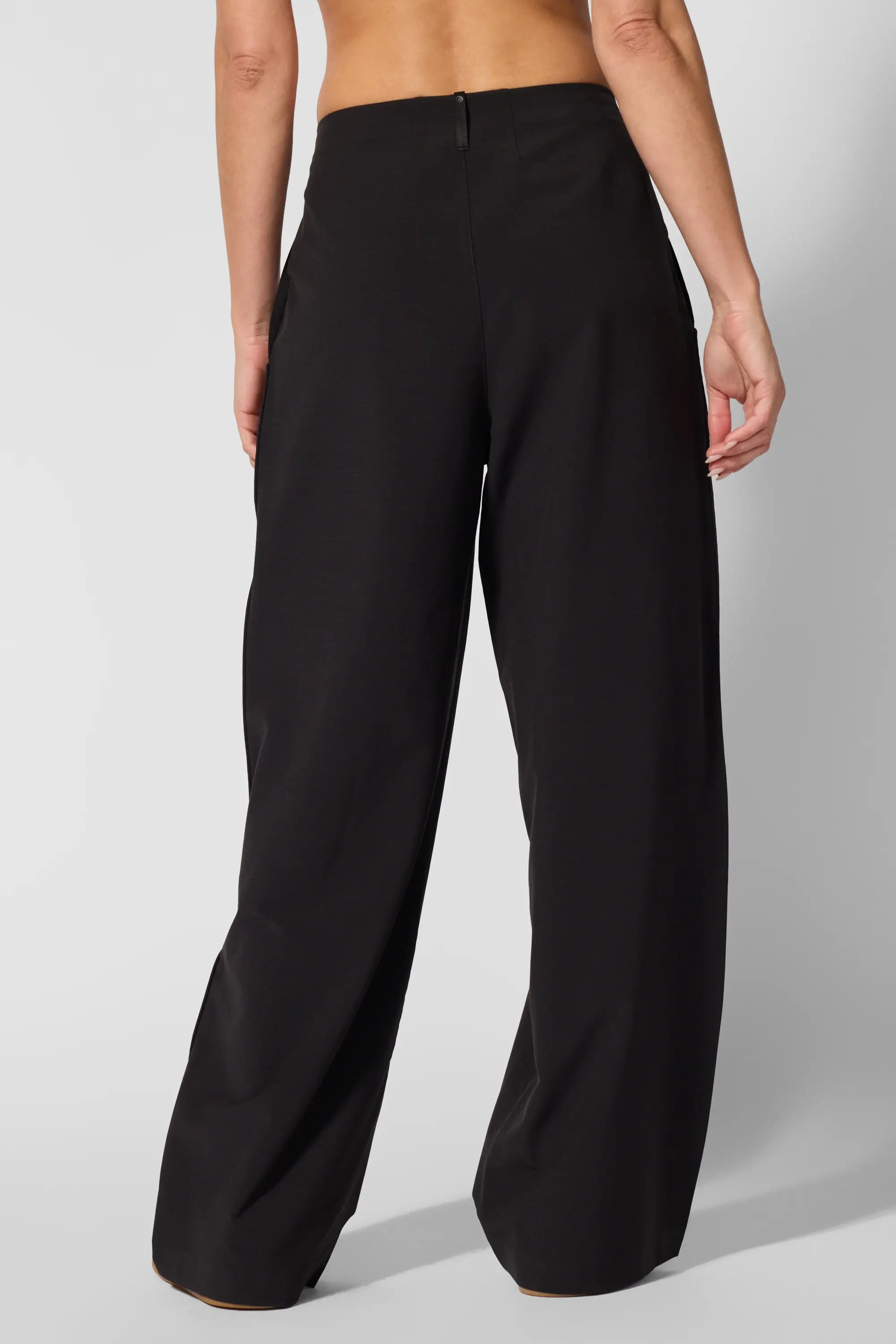 Rove High-Rise Wide Leg Pant - Black