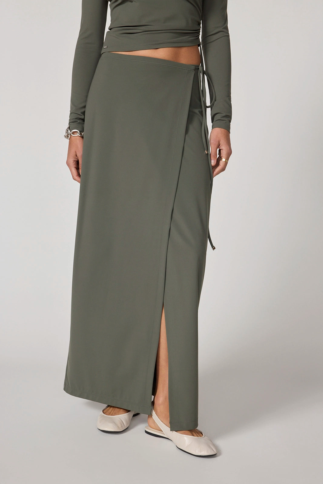 Cloud Fitted Wrap Skirt - Kambaba