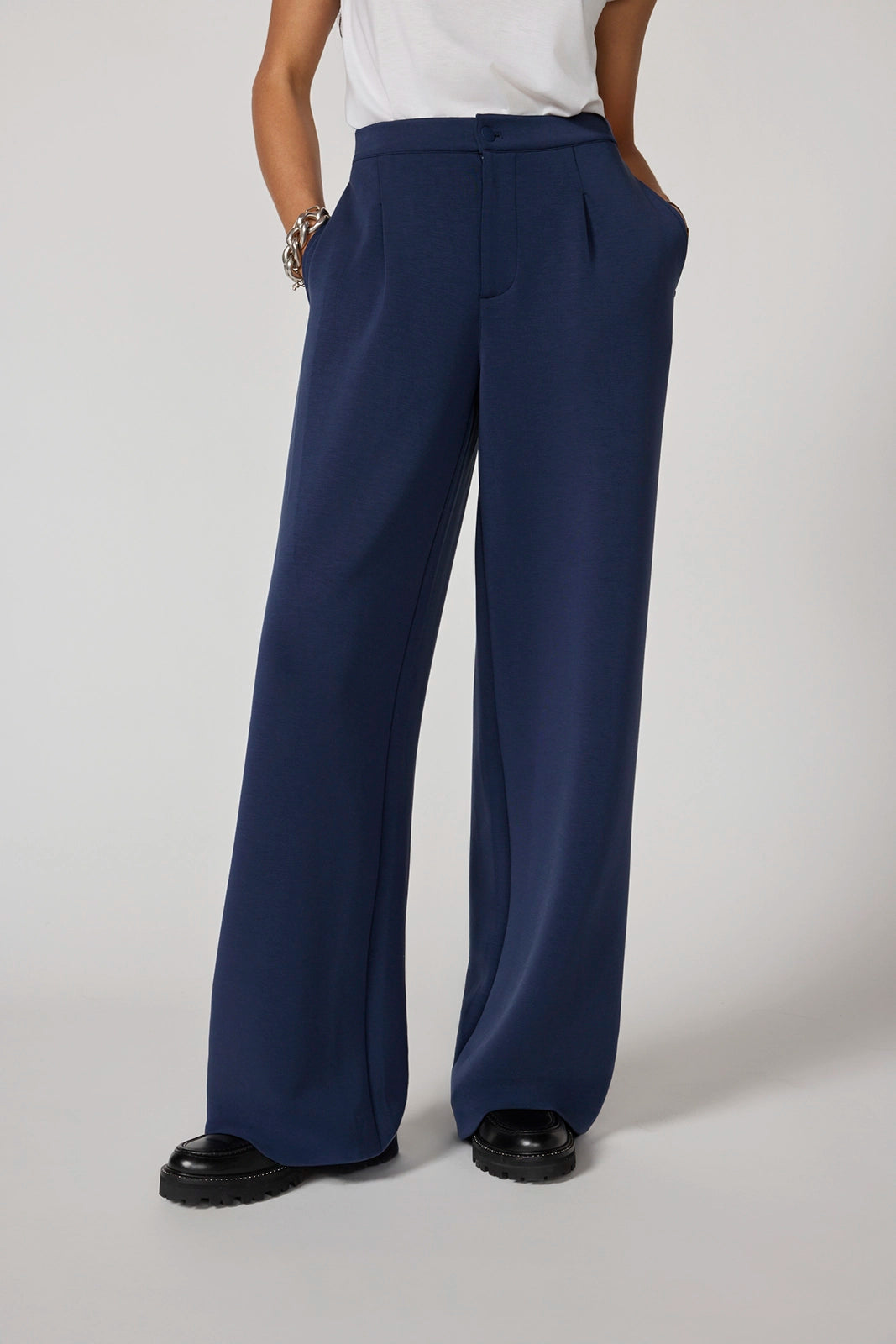 Dreamweave™ Pleated Pant - Navy Blazer