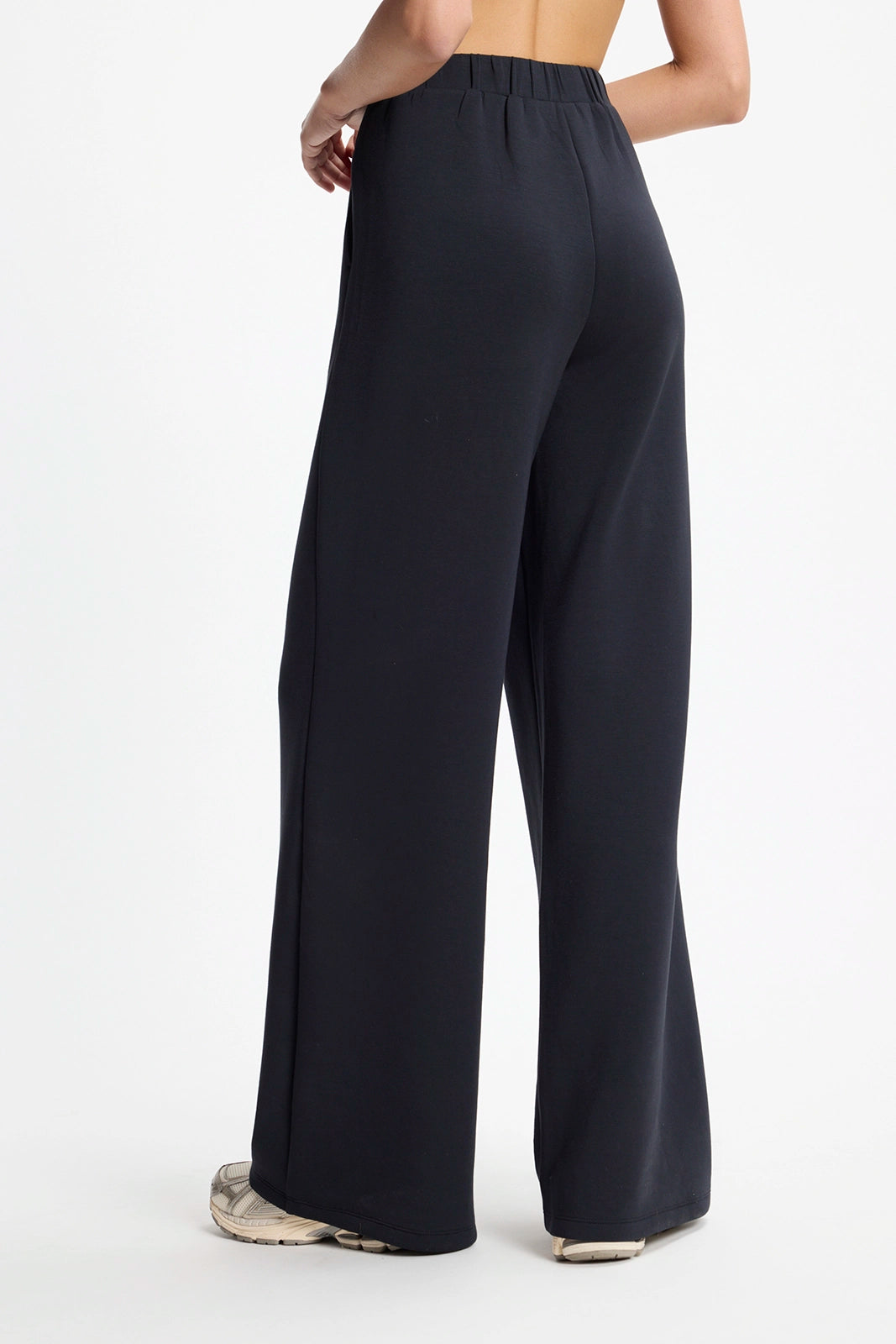 Dreamweave™ Wide Leg Pant - Black