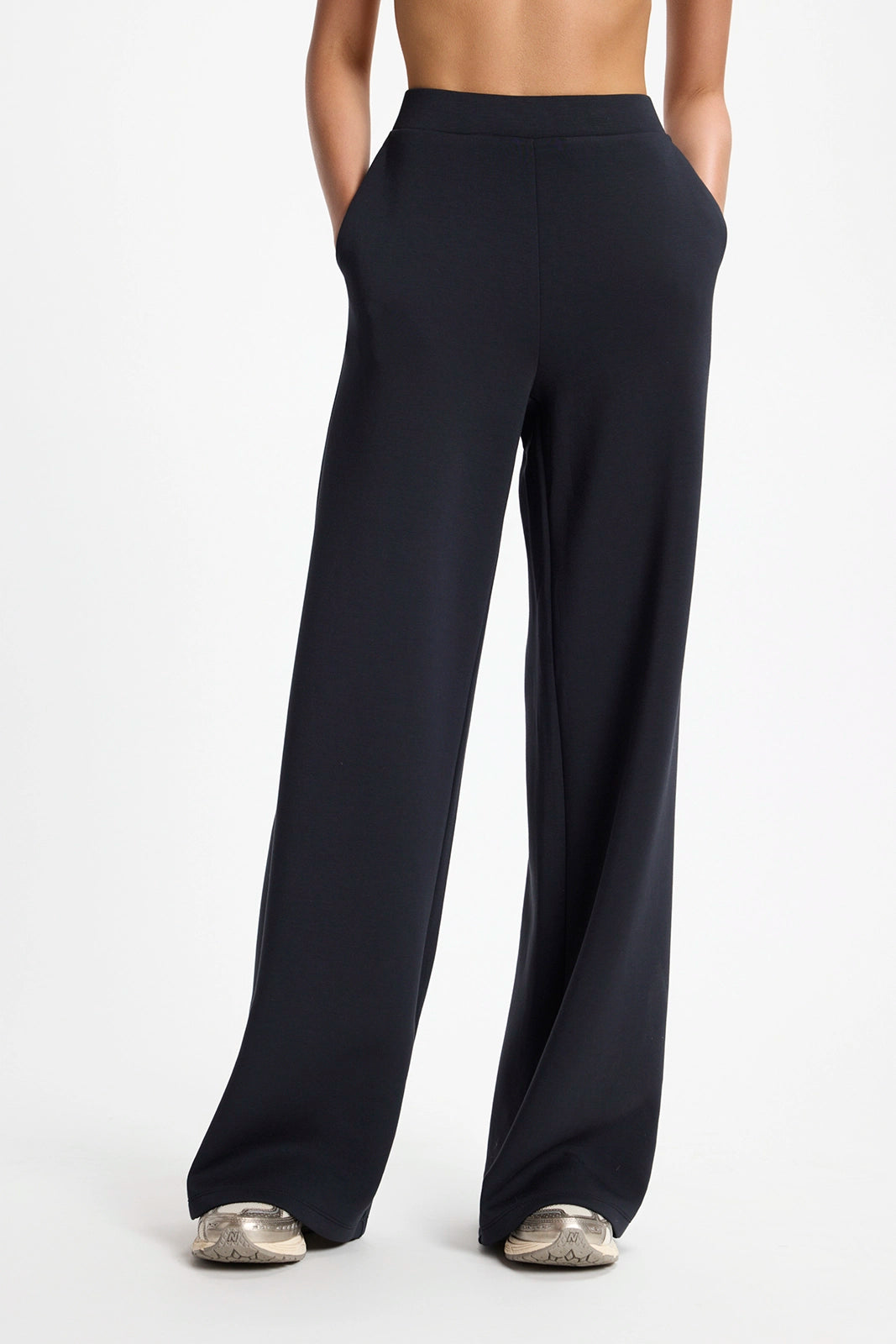 Dreamweave™ Wide Leg Pant - Black