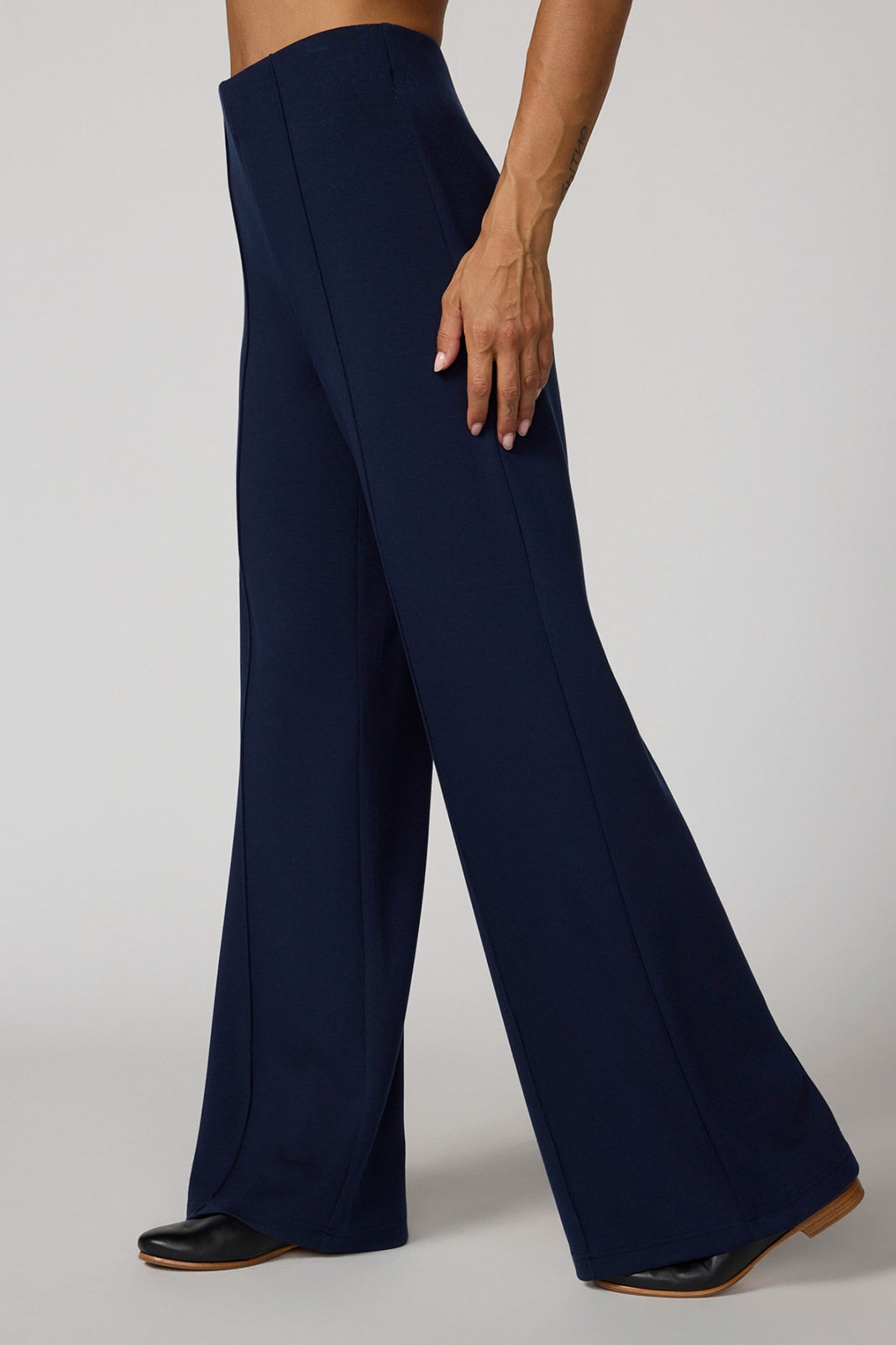 Performance Wide Leg Pant - Navy Blazer