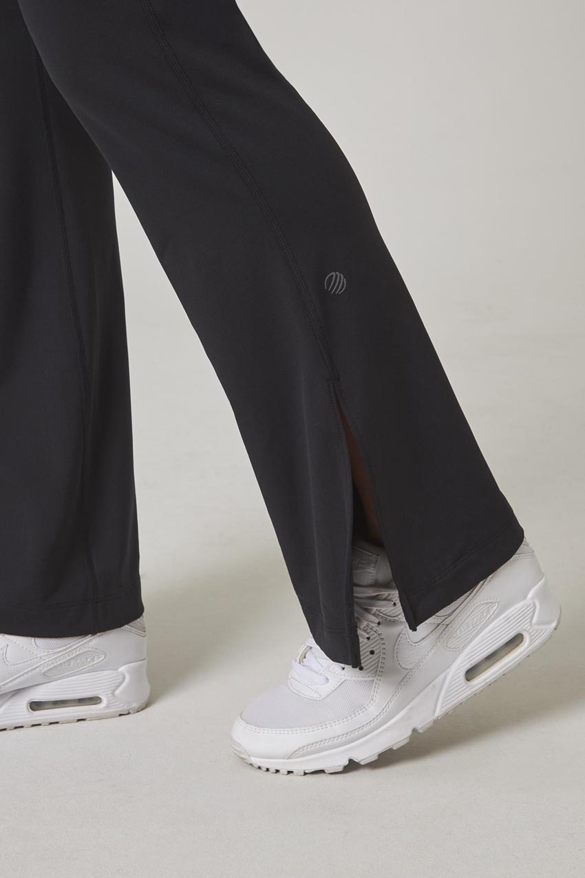 Vital Recycled Nylon Side Slit Maternity Wide Legging 30"