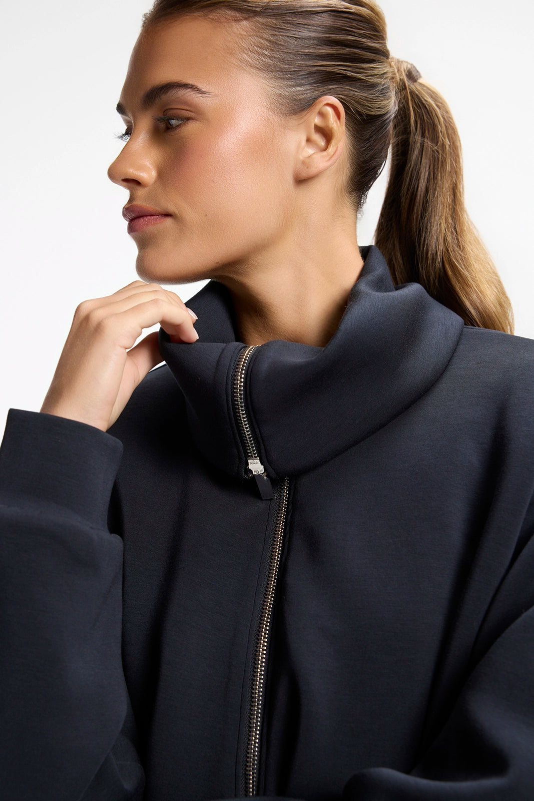 Dreamweave™ Pleated Jacket - Black
