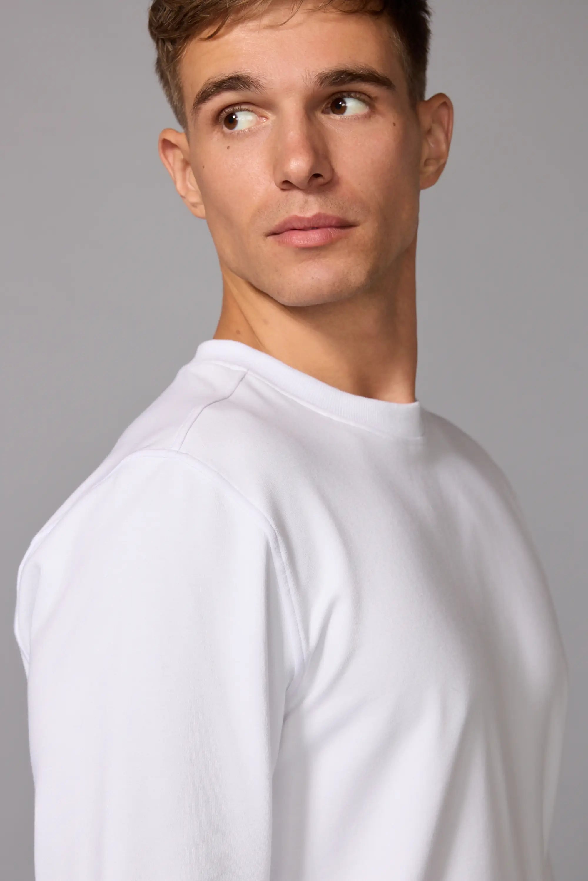 Men's Luxefleece Relaxed Sweatshirt - Brilliant White