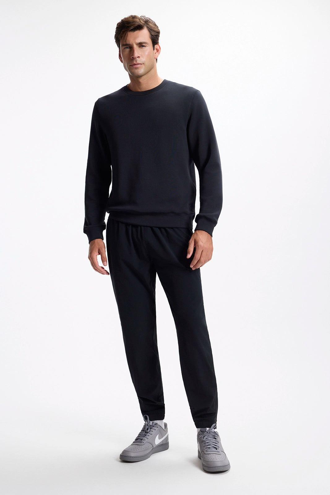 Dreamweave™ Crew Neck Pullover - Black