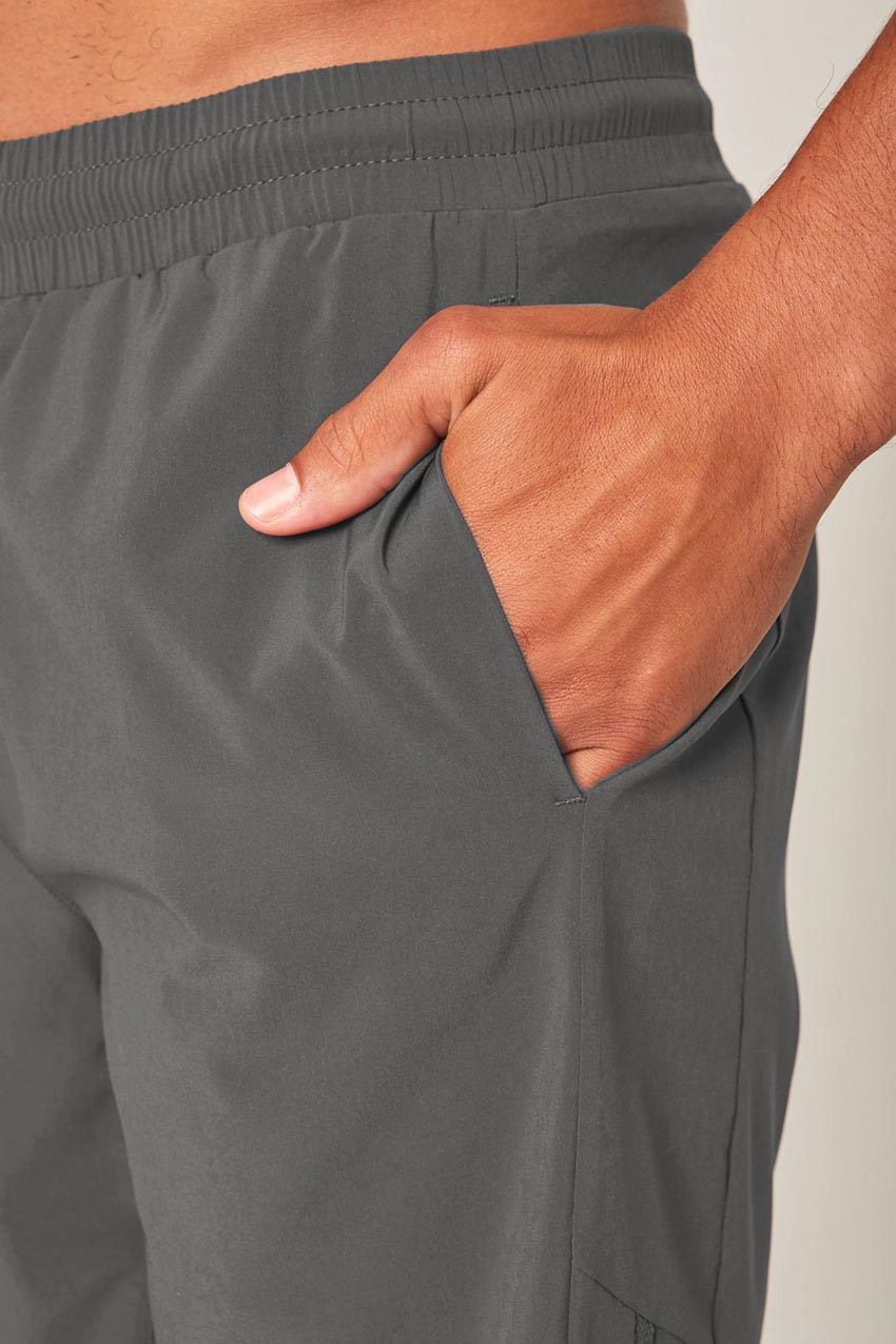 Stride 9" Short with Liner