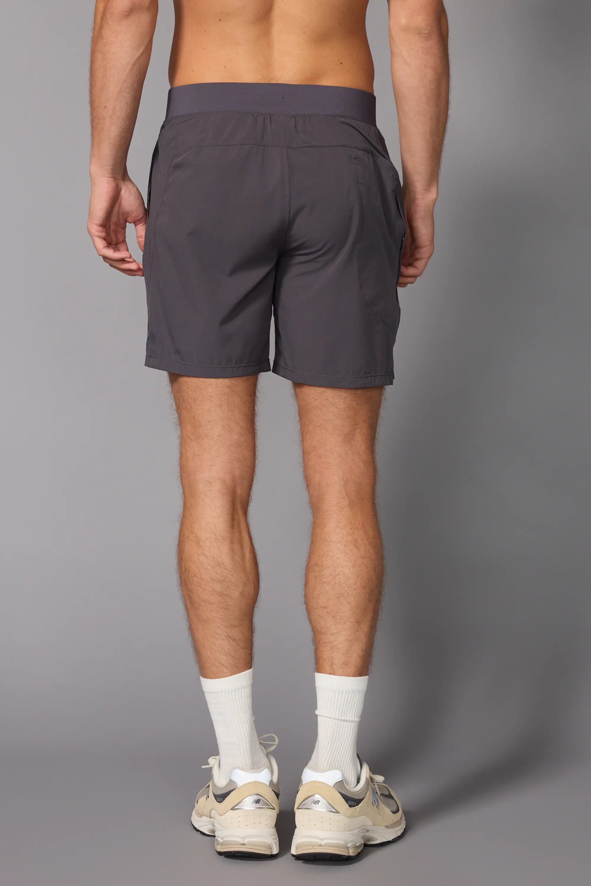 Stride Short - Asphalt