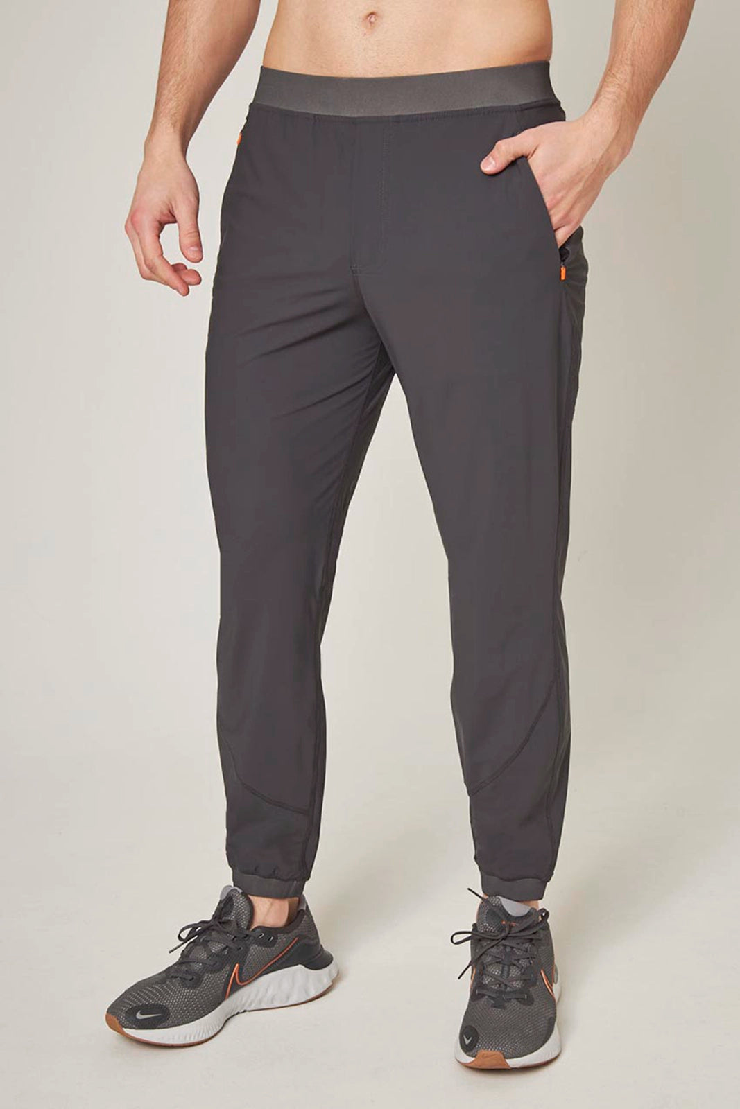 Transform Jogger - Asphalt