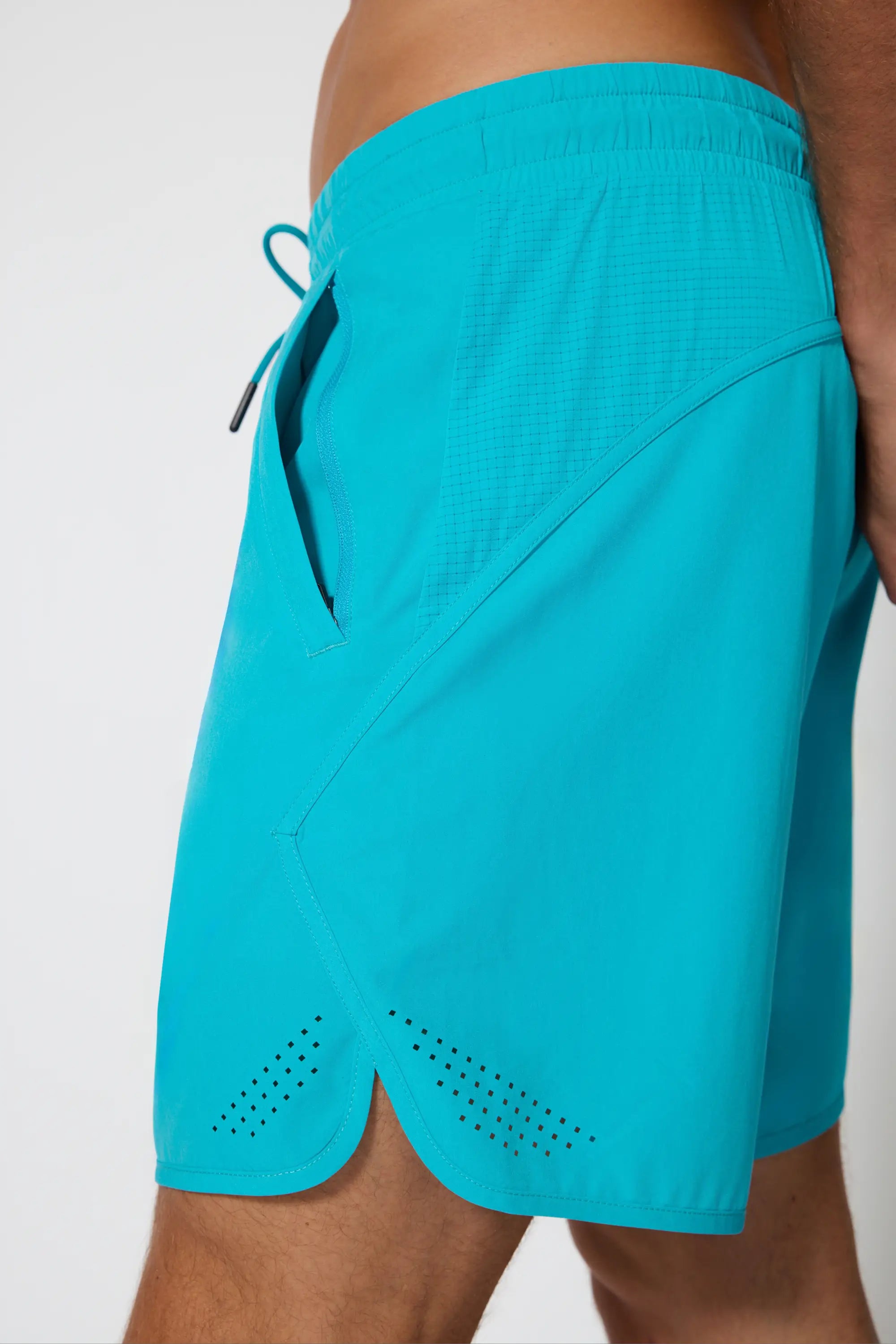 Stride Vented Short - Bluebird