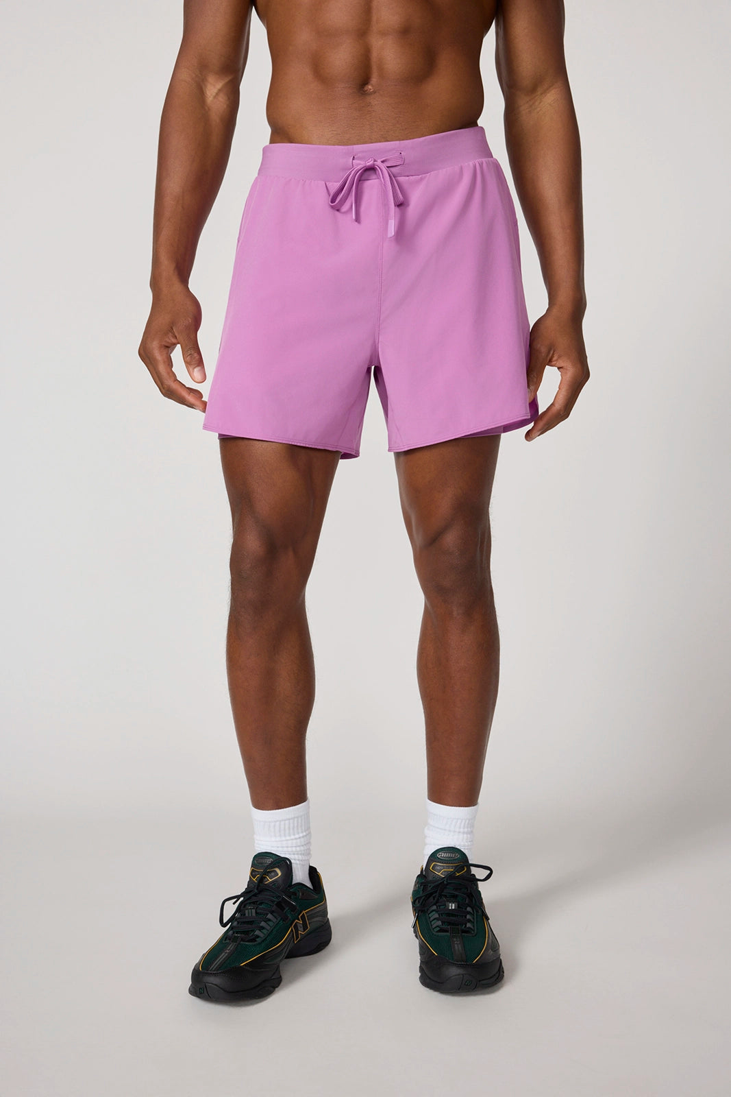 Go The Distance Short - Mulberry