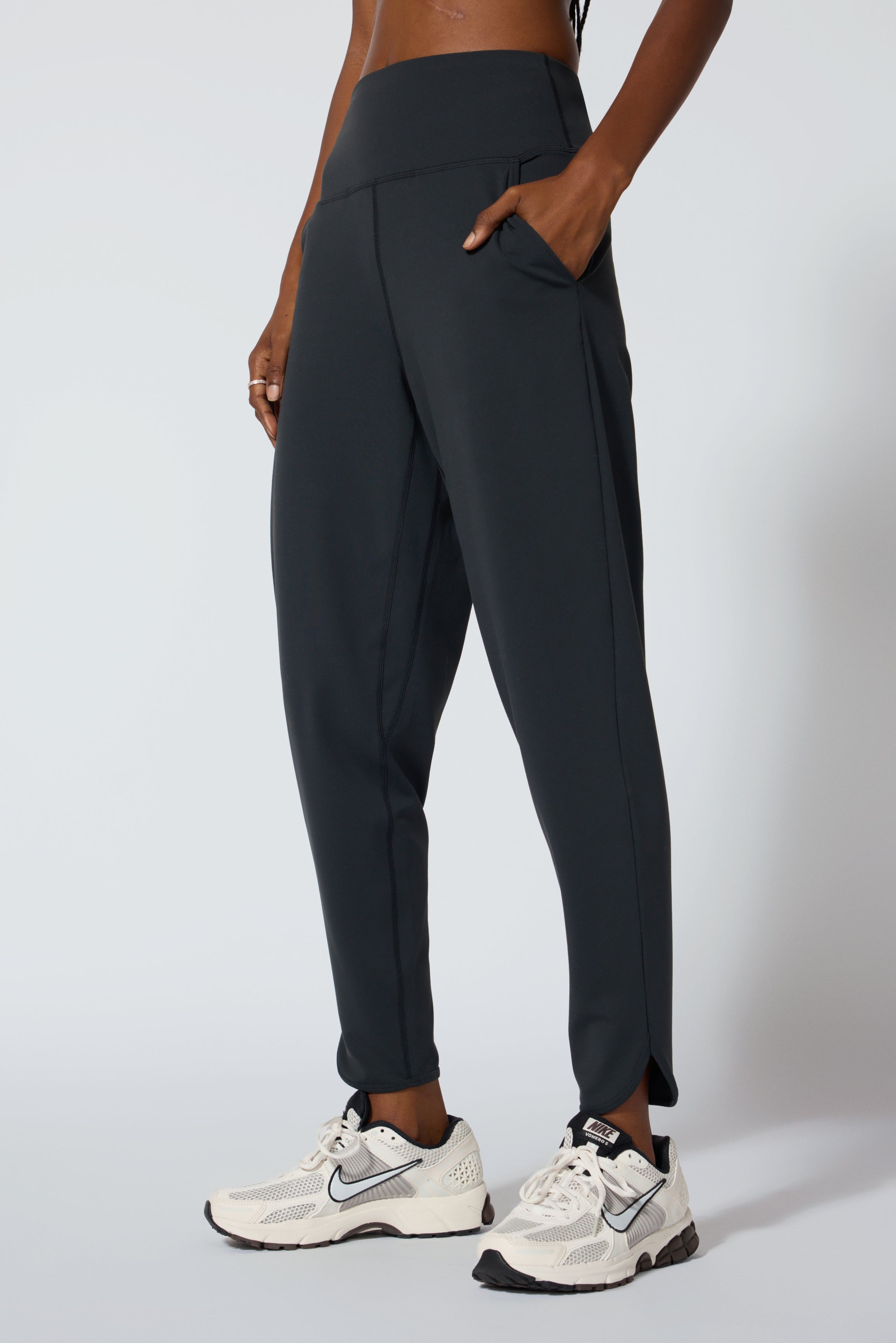 Cloud Jogger - Jet Black