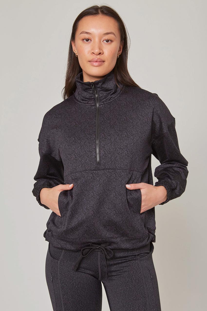 Mondetta Women's Brushed Back 1/2 Zip Top in Black