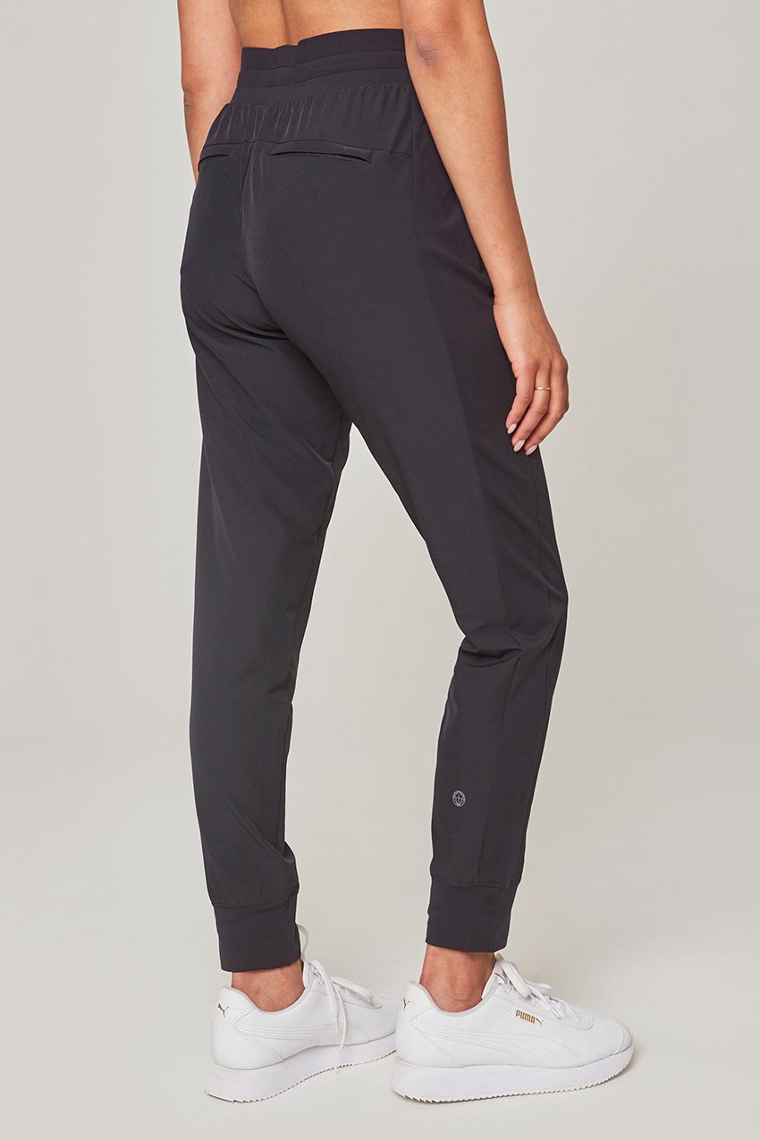 Women’s Carrot Leg Jogger