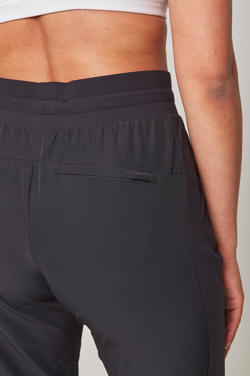Women’s Carrot Leg Jogger