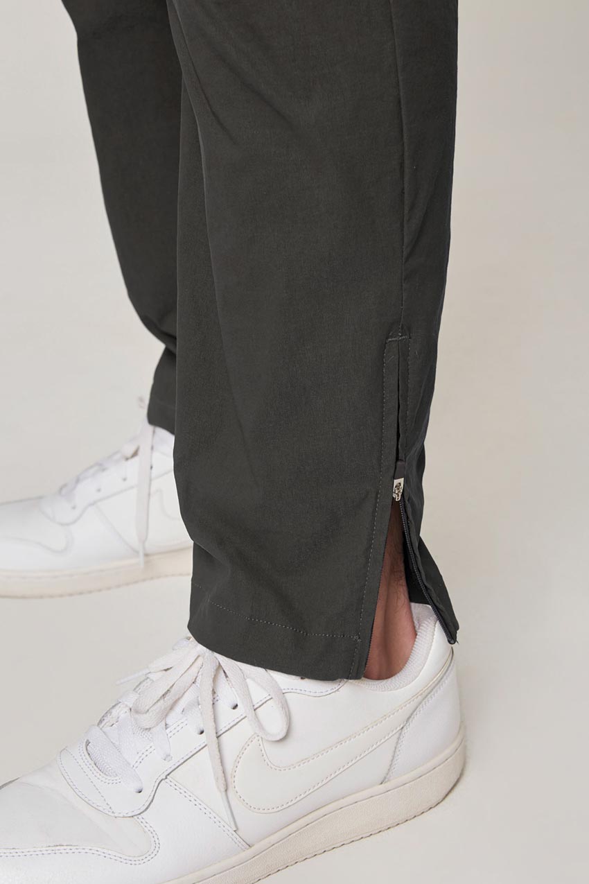 Men’s Outlier Cargo Jogger