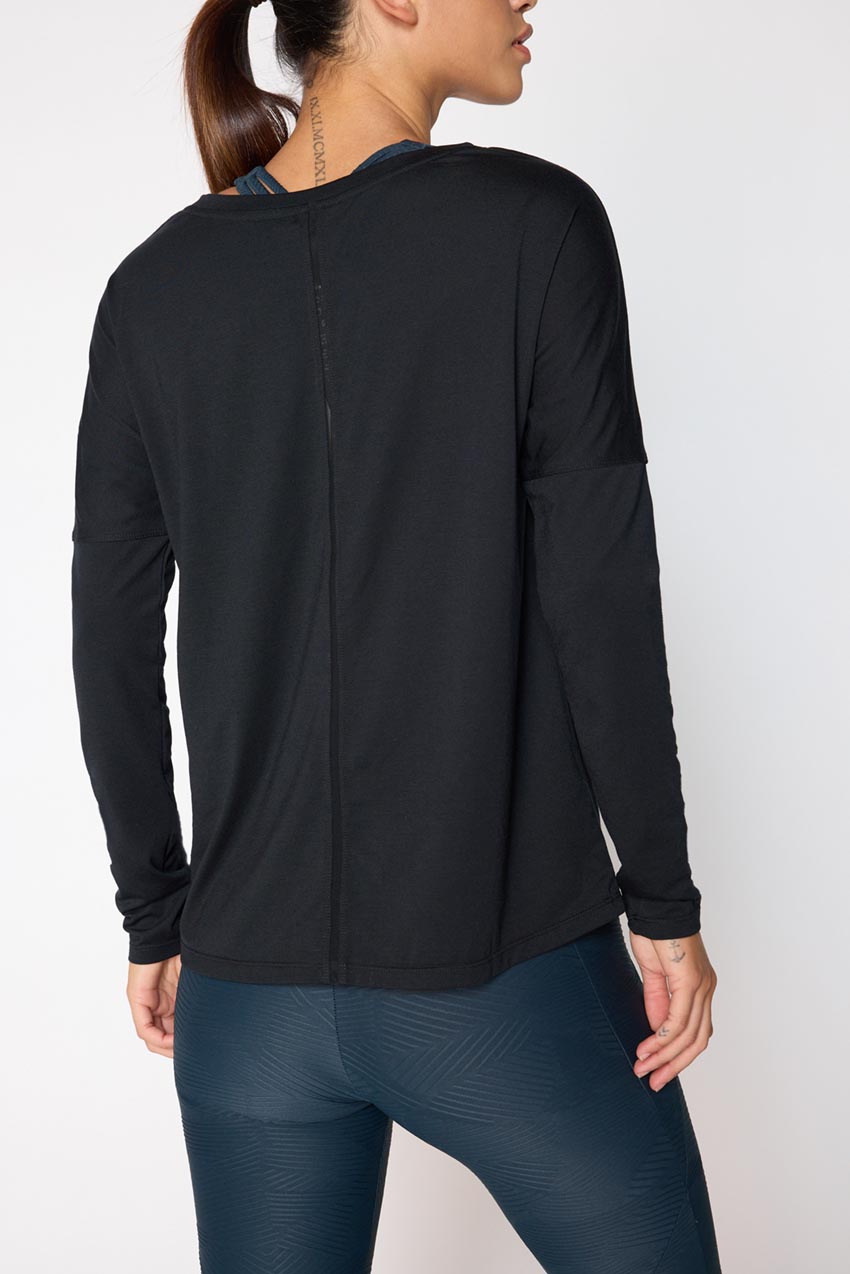 Dynamic Recycled Cover-Up Stink-Free Long Sleeve Top