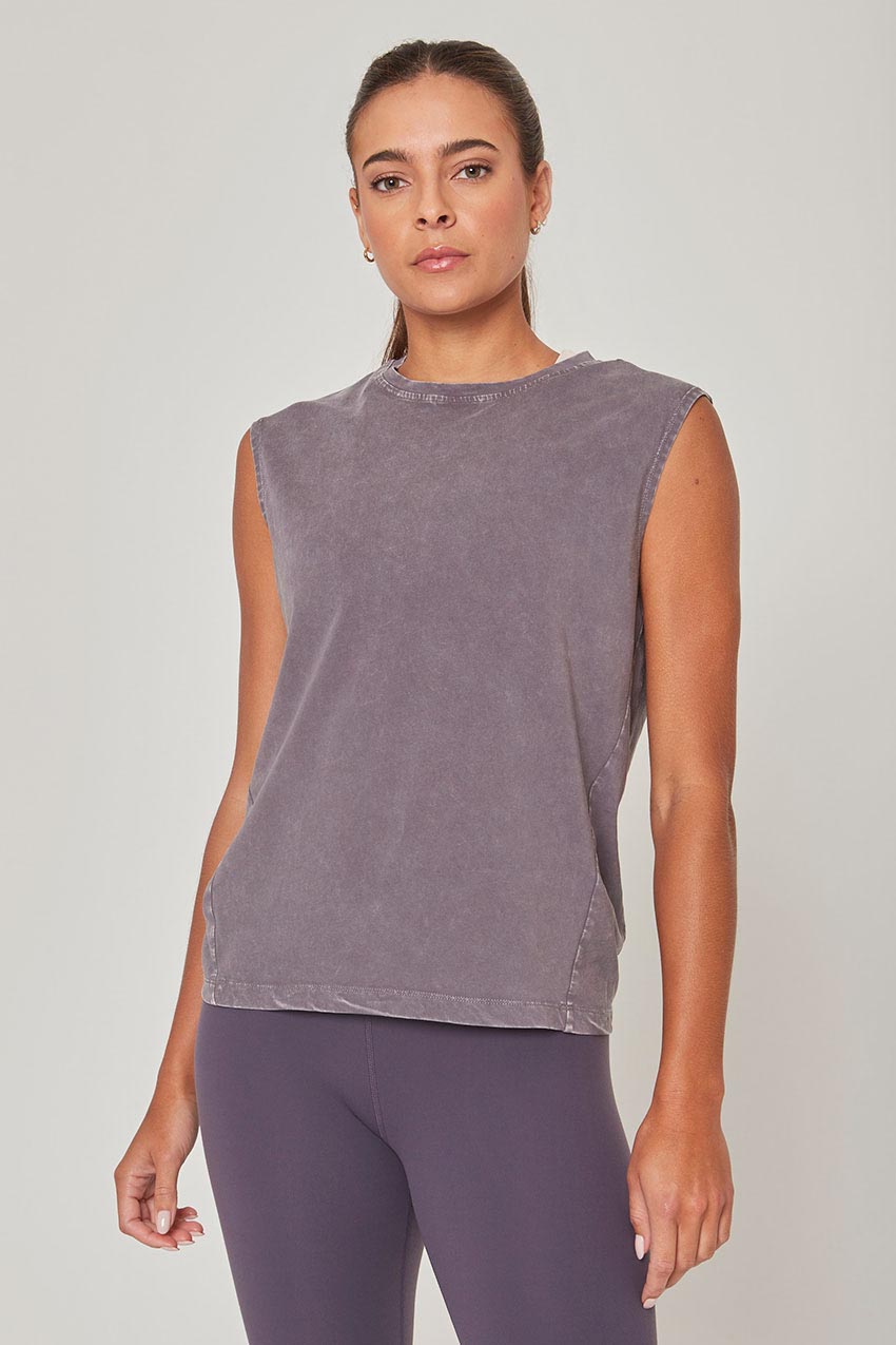 MPG Sport Calm Boxy Washed Tank Top in Distressed Concrete