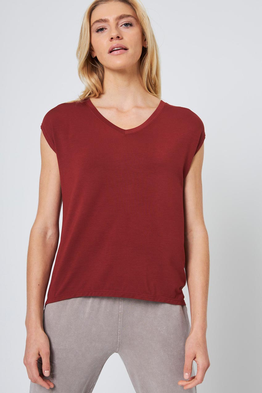 MPG Sport Breeze V Neck Relaxed Tee in Fired Brick