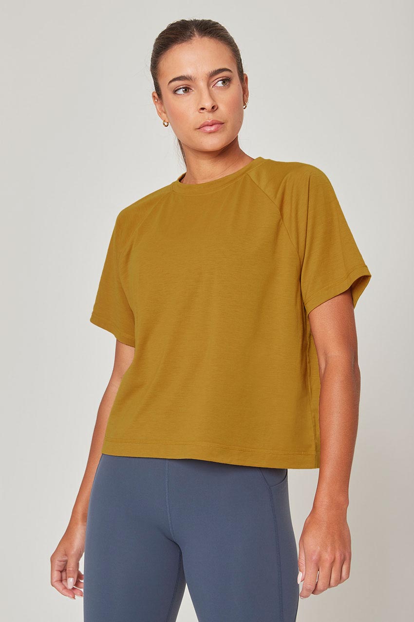 Dynamic Recycled Polyester Key-Hole Back Stink-Free Short Sleeve Shirt