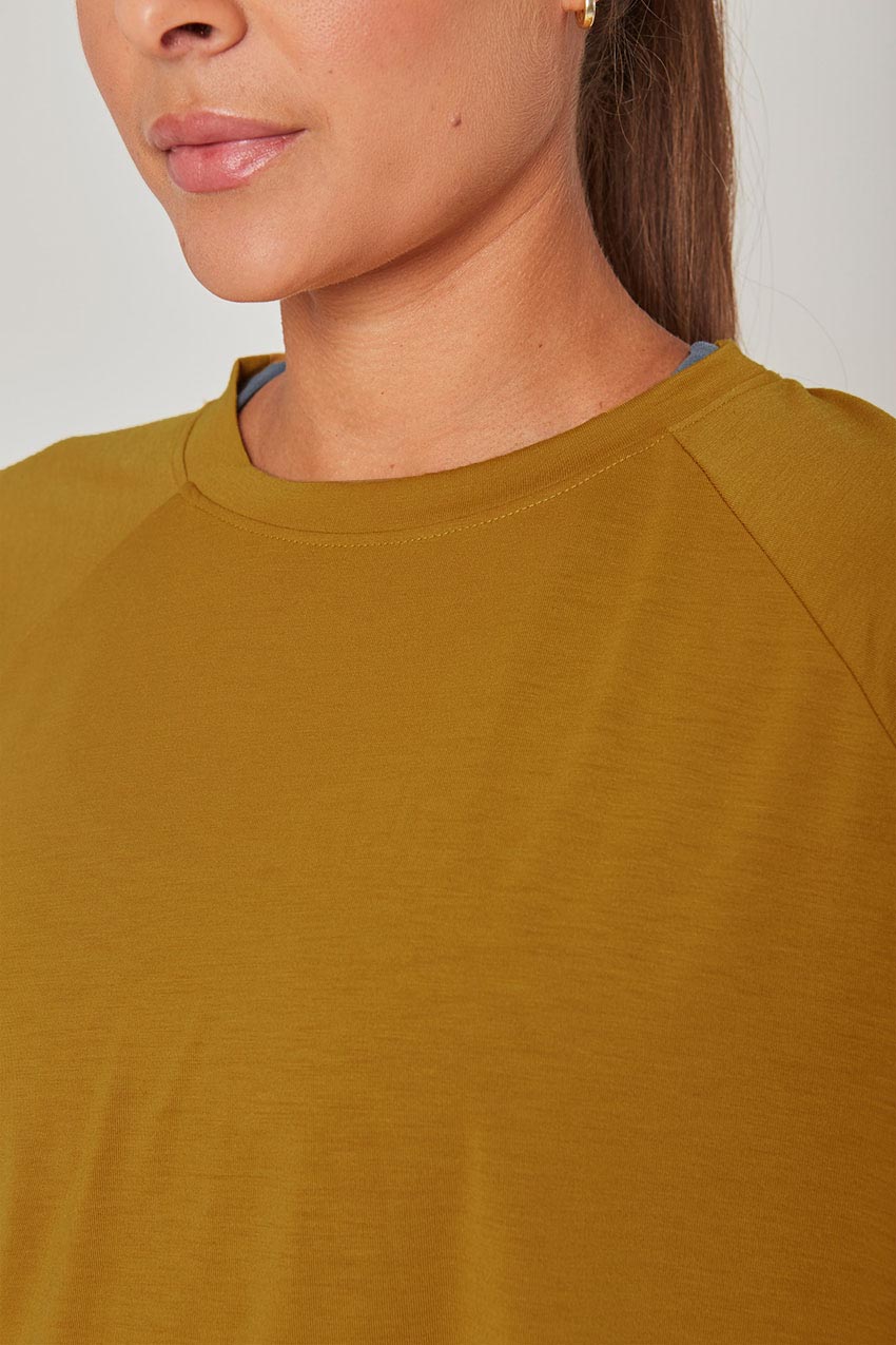 Dynamic Recycled Polyester Key-Hole Back Stink-Free Short Sleeve Shirt