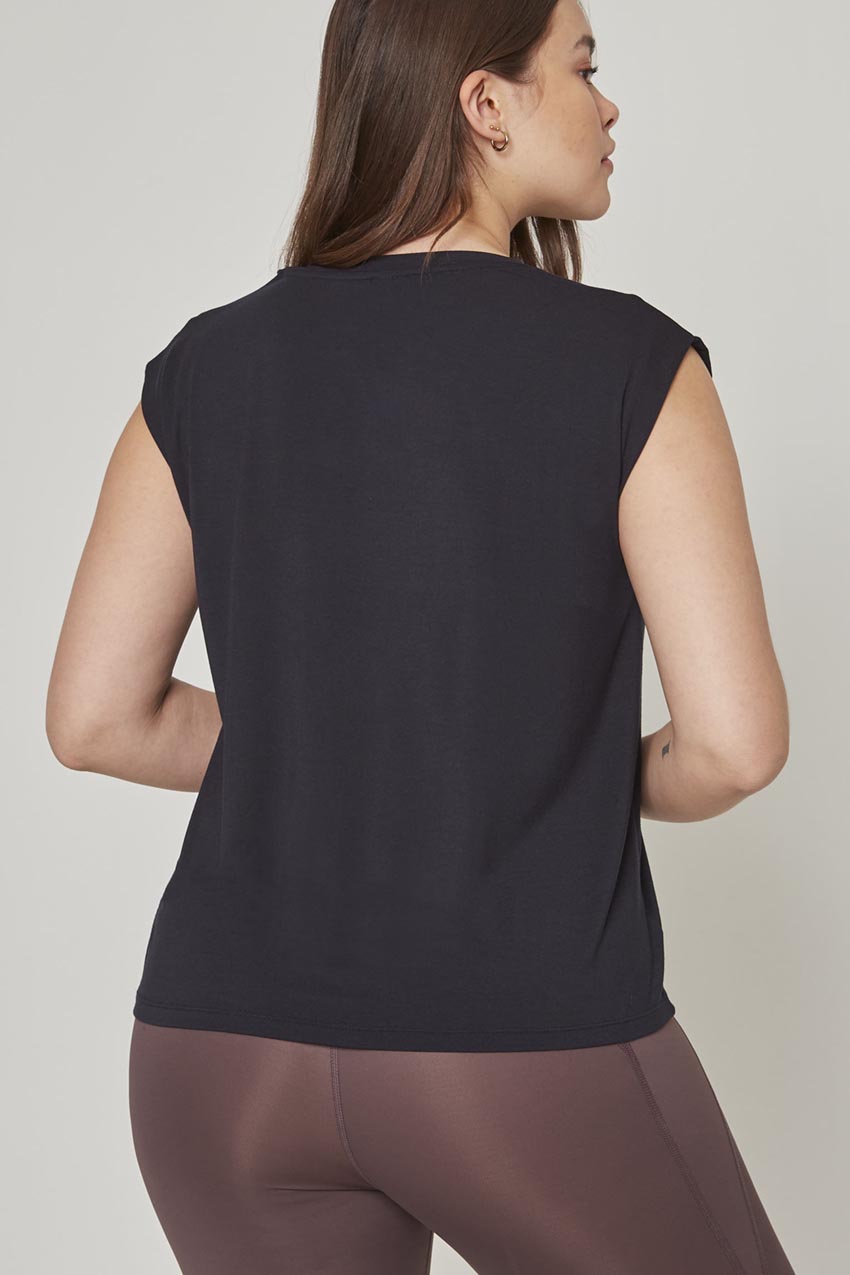 Breeze Tacked Shoulder Top - Black
