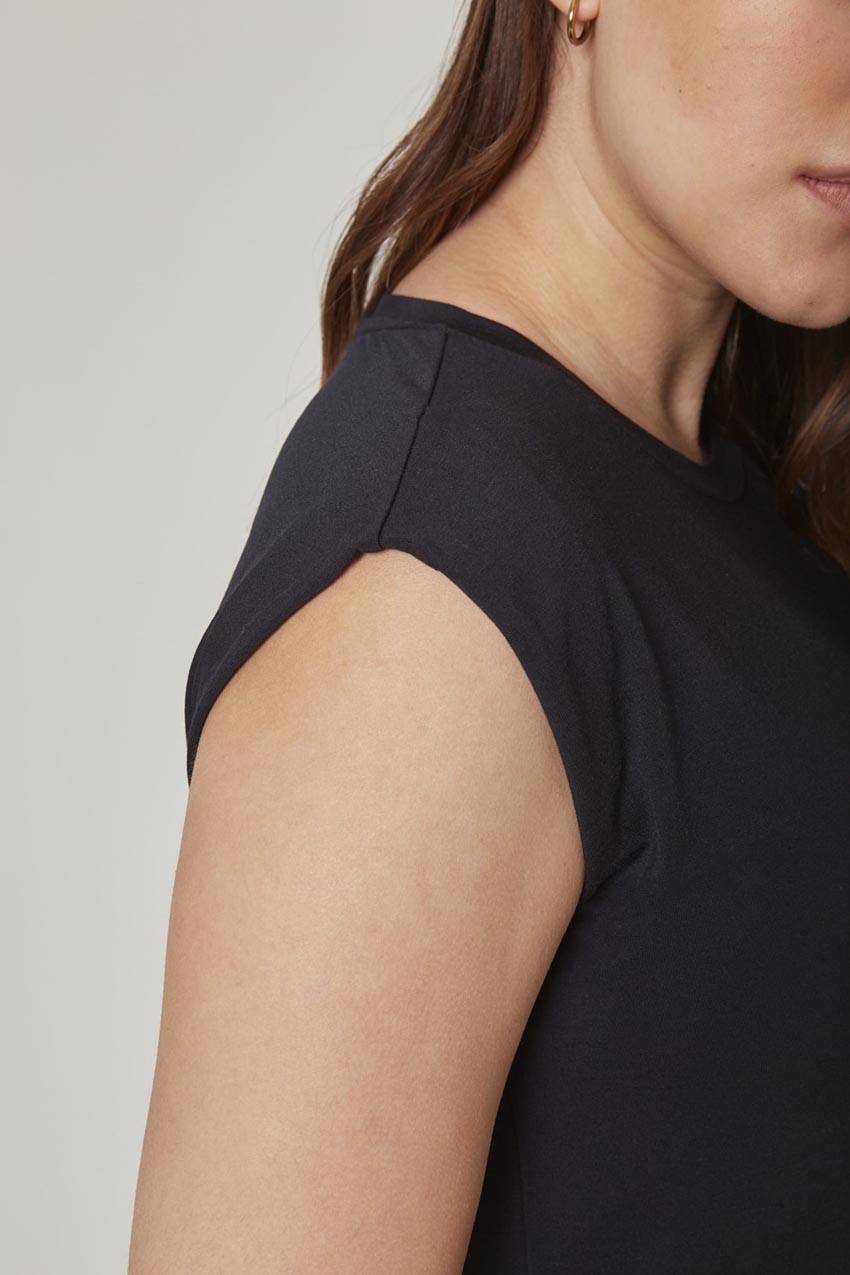 Breeze Tacked Shoulder Top - Black